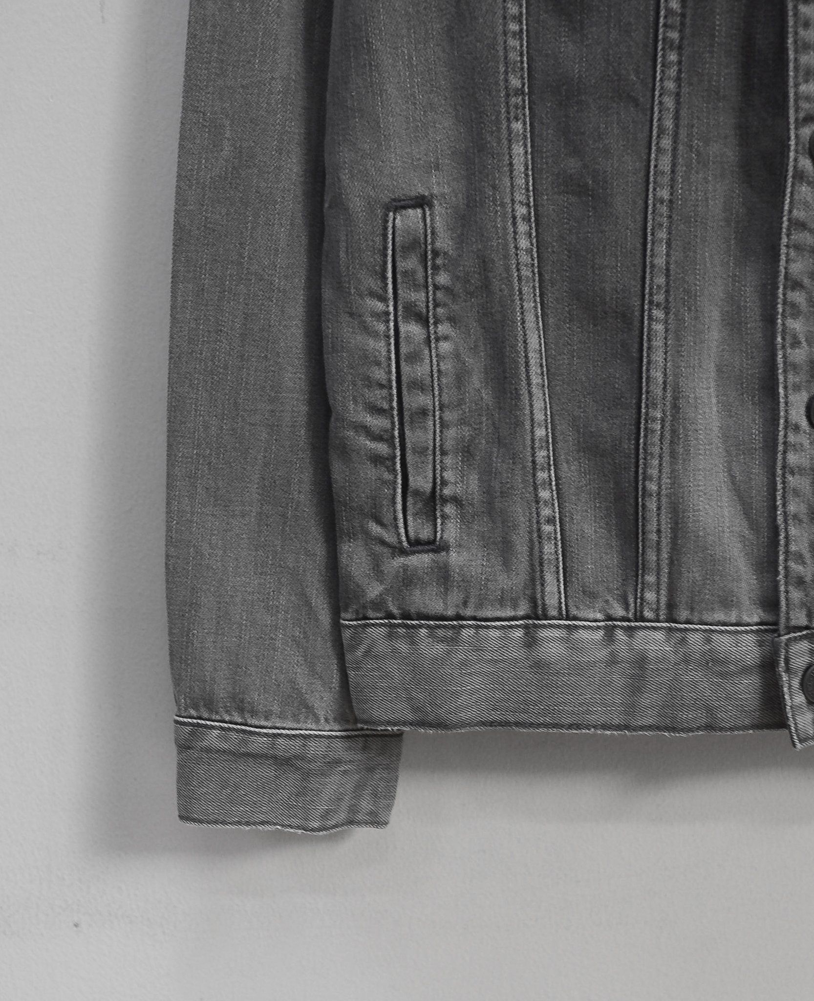 10.13.24 - VTG DENIM JACKET - JACK & JONES