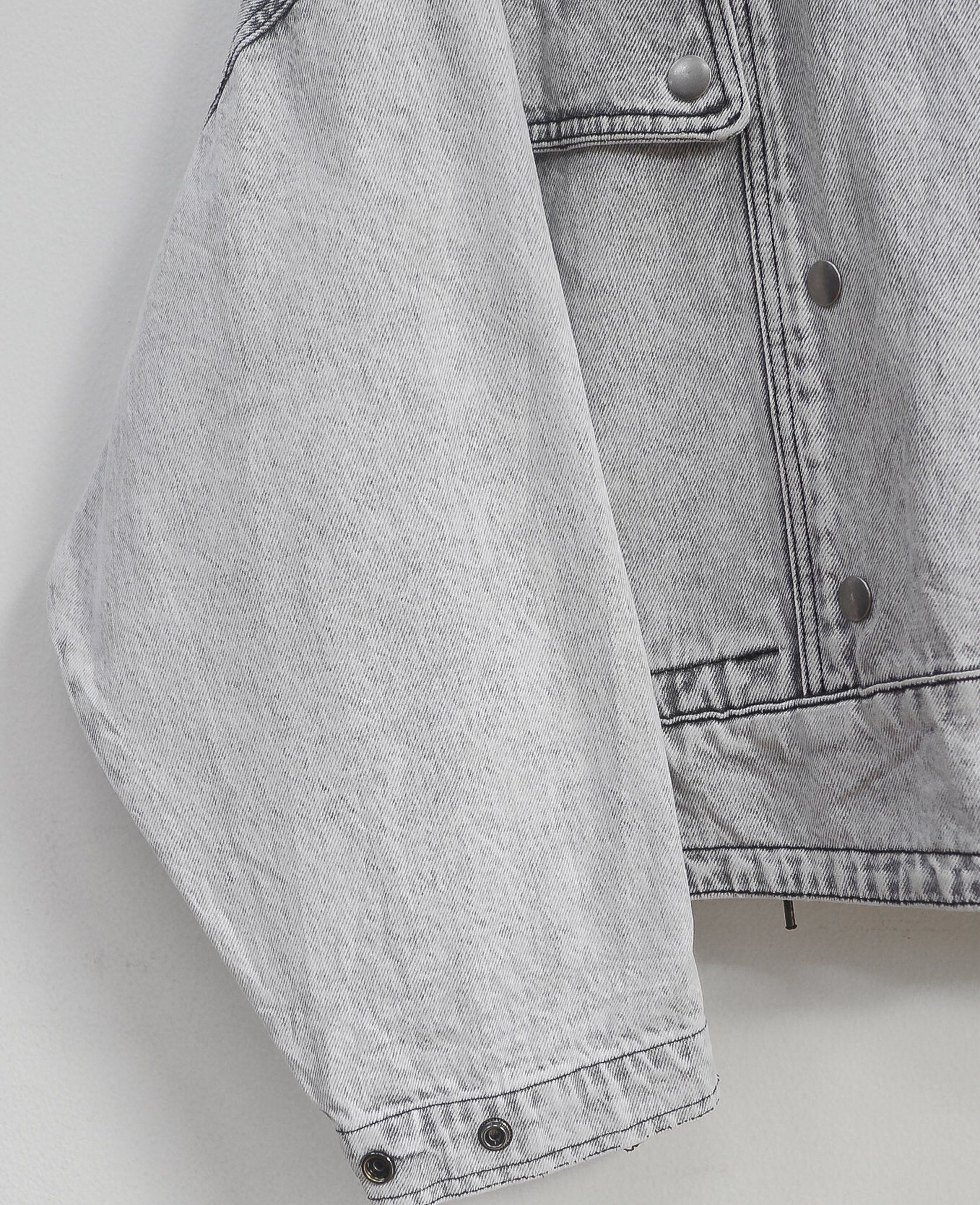 10.13.24 - VTG CROPPED DENIM JACKET - PARIS MATCH