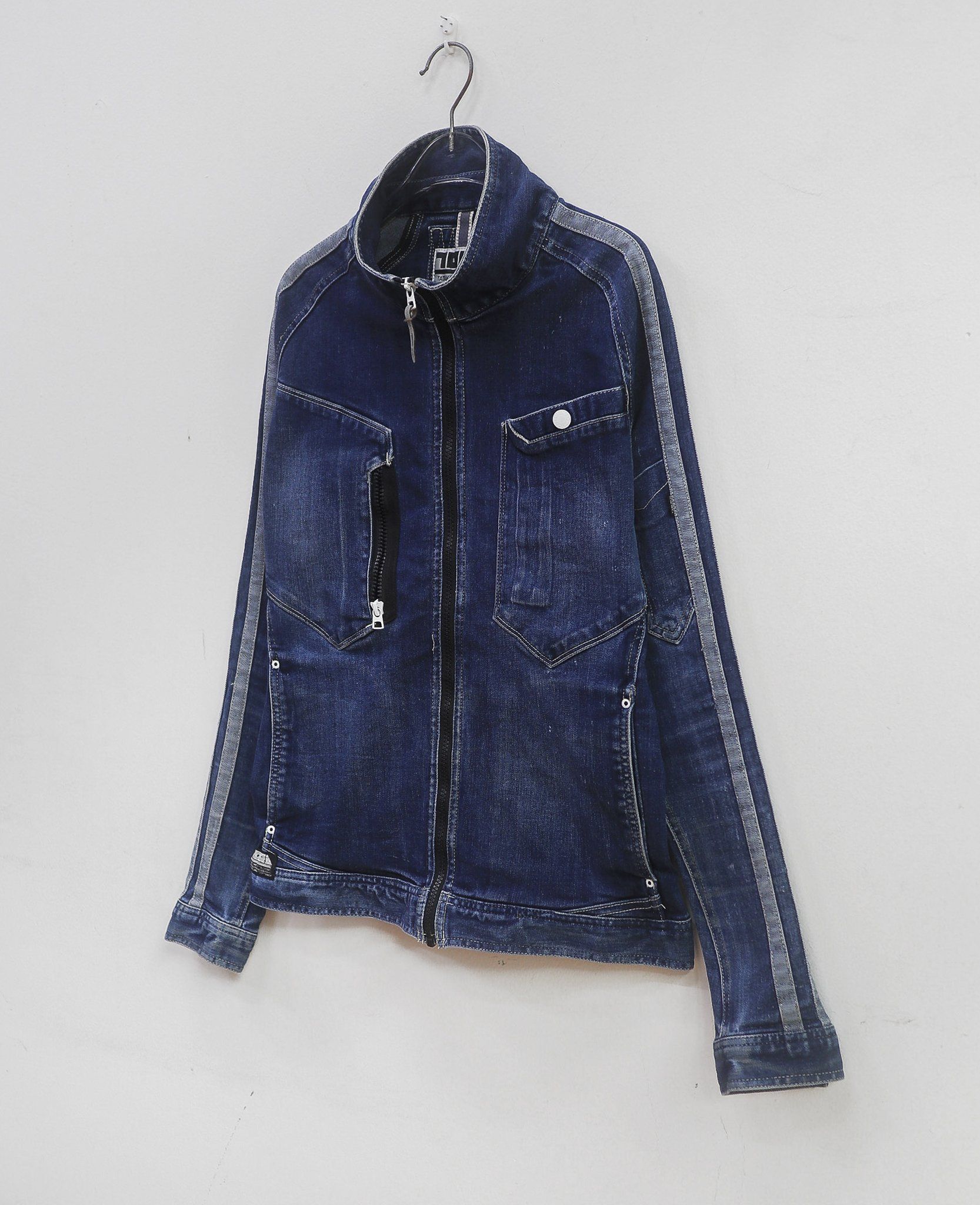 10.13.24 - VTG CROPPED DENIM WORK JACKET - TORA