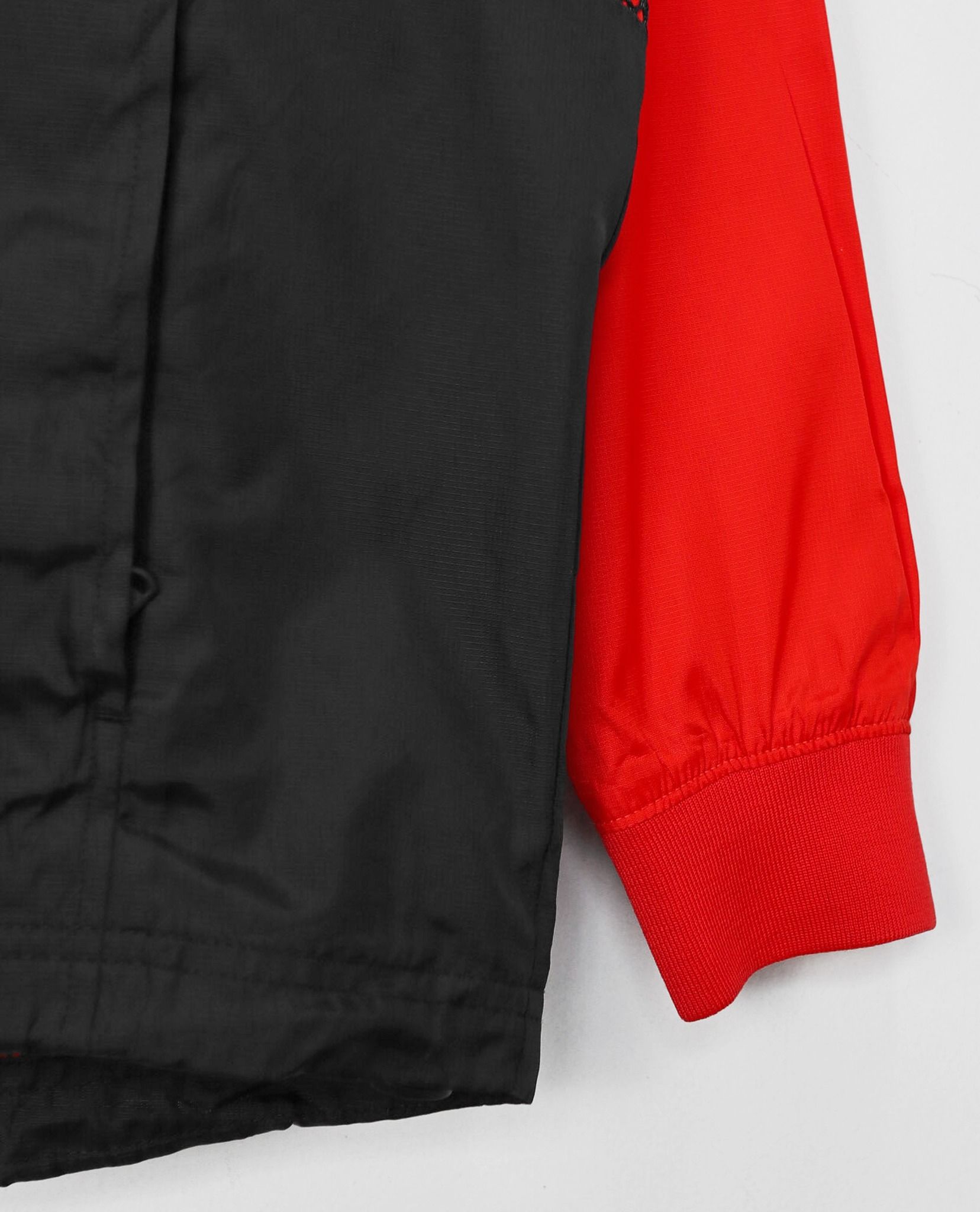 10.16.22 - VTG WINDBREAKER JACKET - UNDER ARMOUR