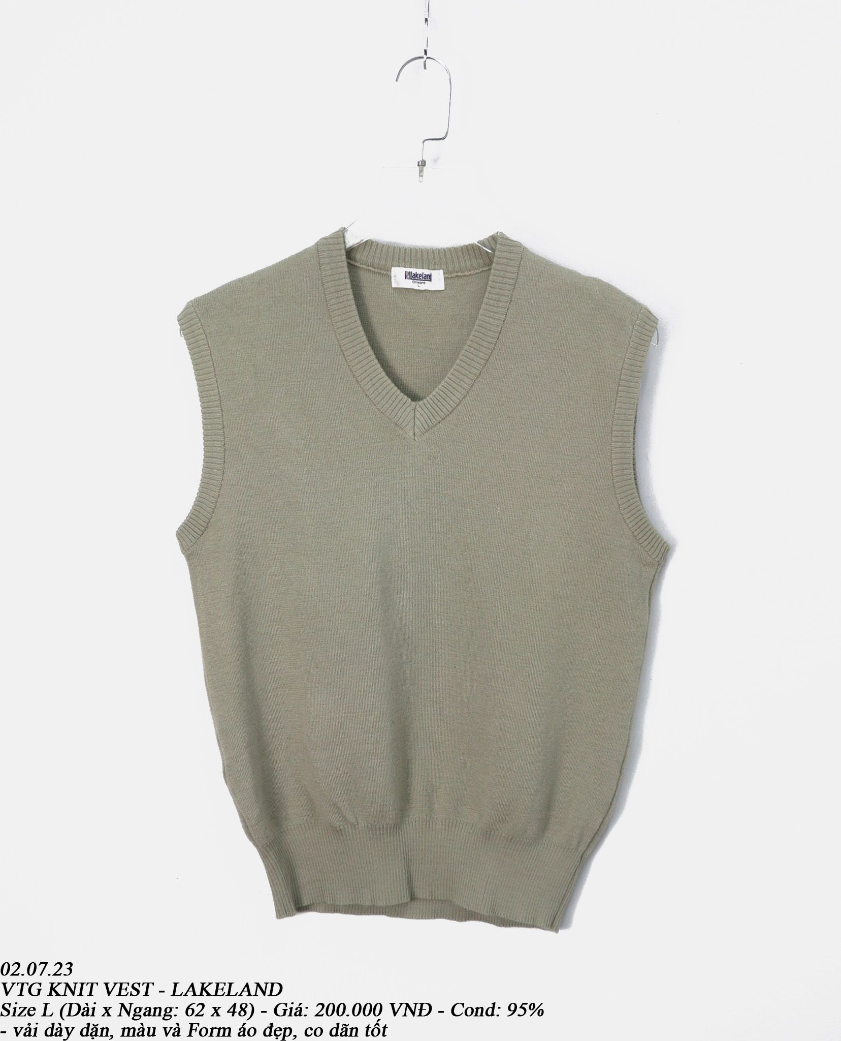 02.07.23 - VTG KNIT VEST - LAKELAND