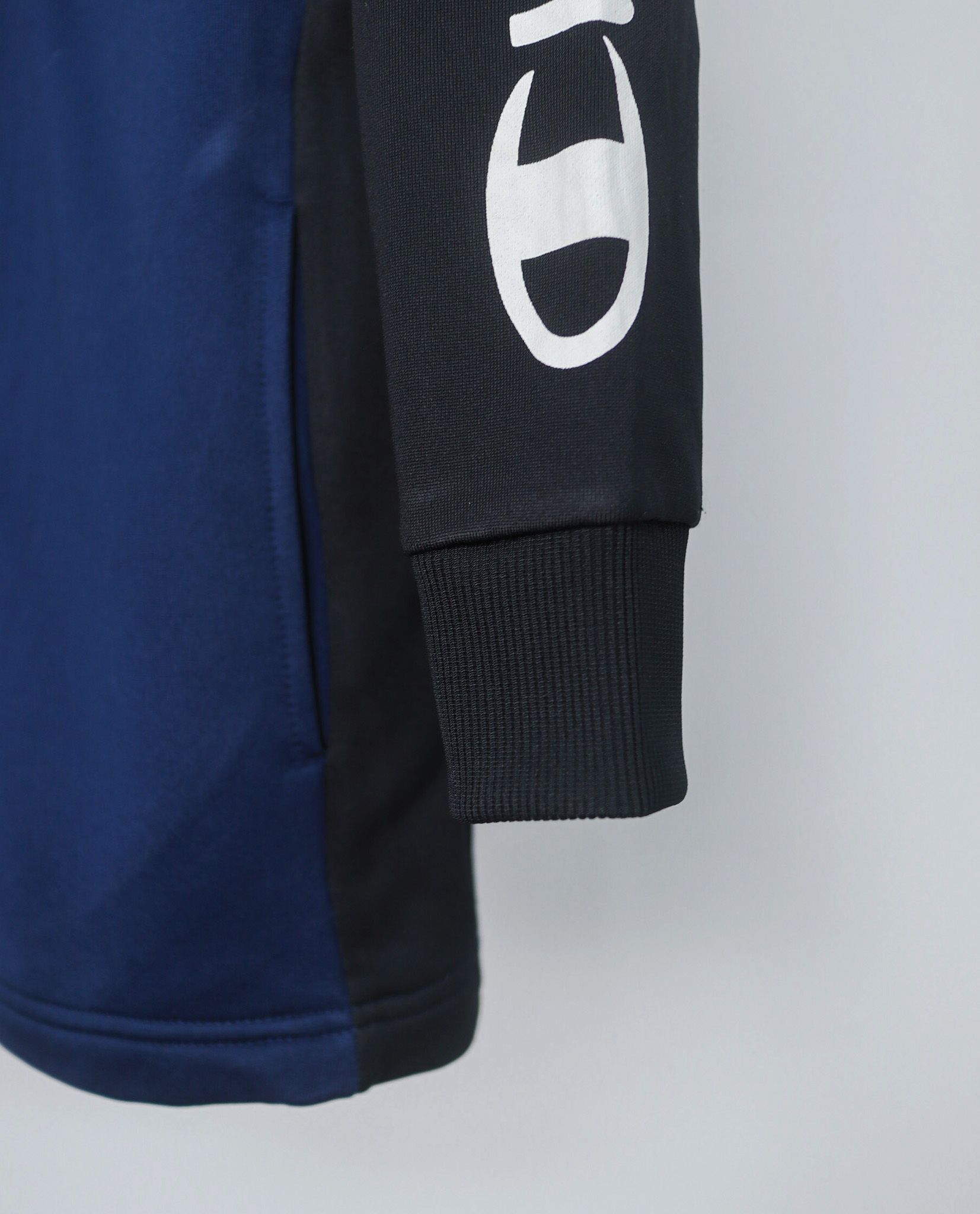 05.13.23 - VTG TRACK JACKET - CHAMPION