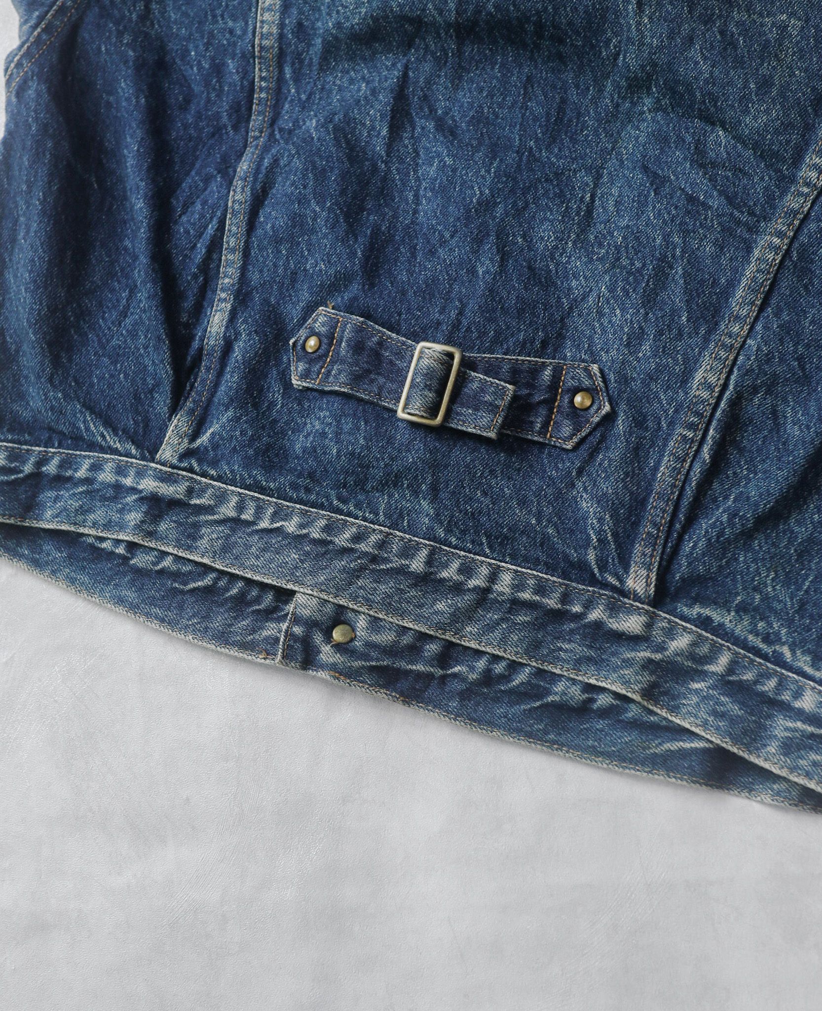 04.28.24 - VTG CROPPED DENIM JACKET - BIG JOHN 90s