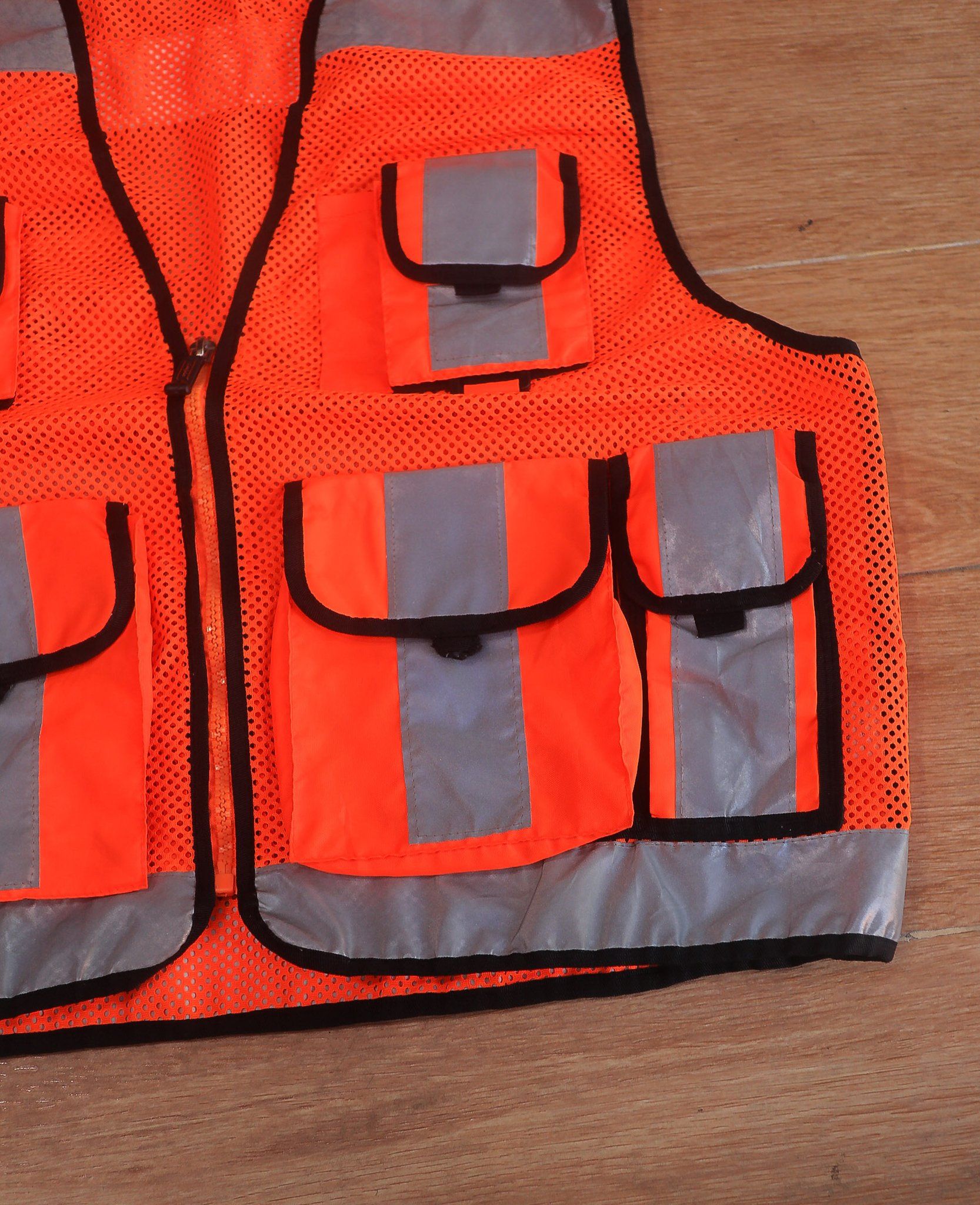 10.20.24 - VTG FISHING VEST JACKET - LON JOHN