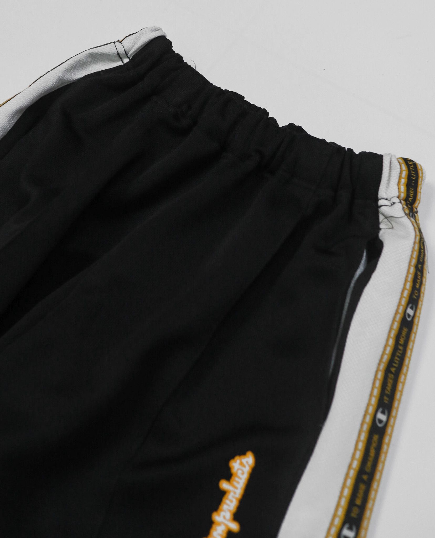 02.08.23 - VTG TRACK PANTS - CHAMPION