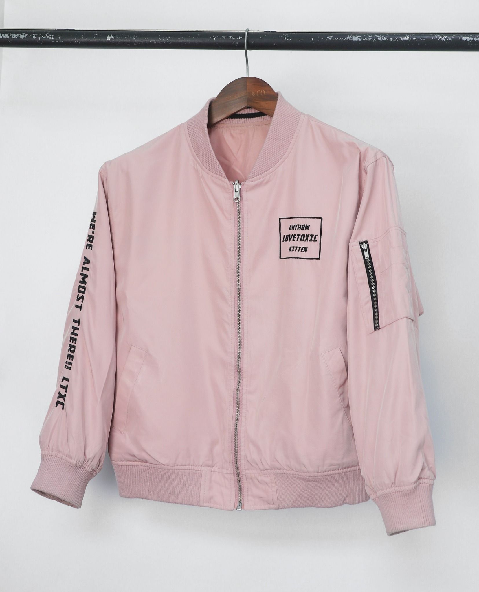 06.18.23 - VTG REVERSIBLE BOMBER JACKET - LOVETOXIC