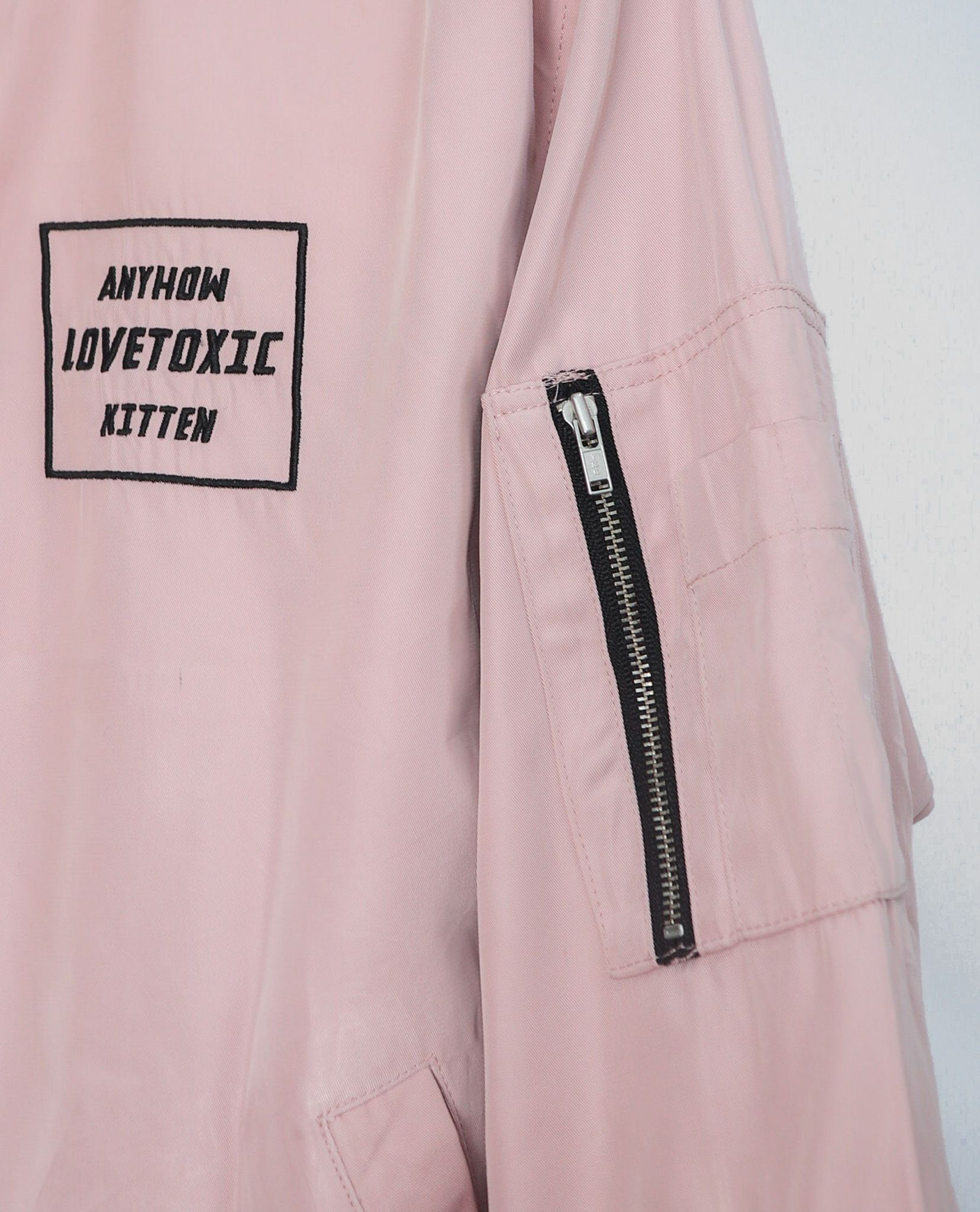 06.18.23 - VTG REVERSIBLE BOMBER JACKET - LOVETOXIC