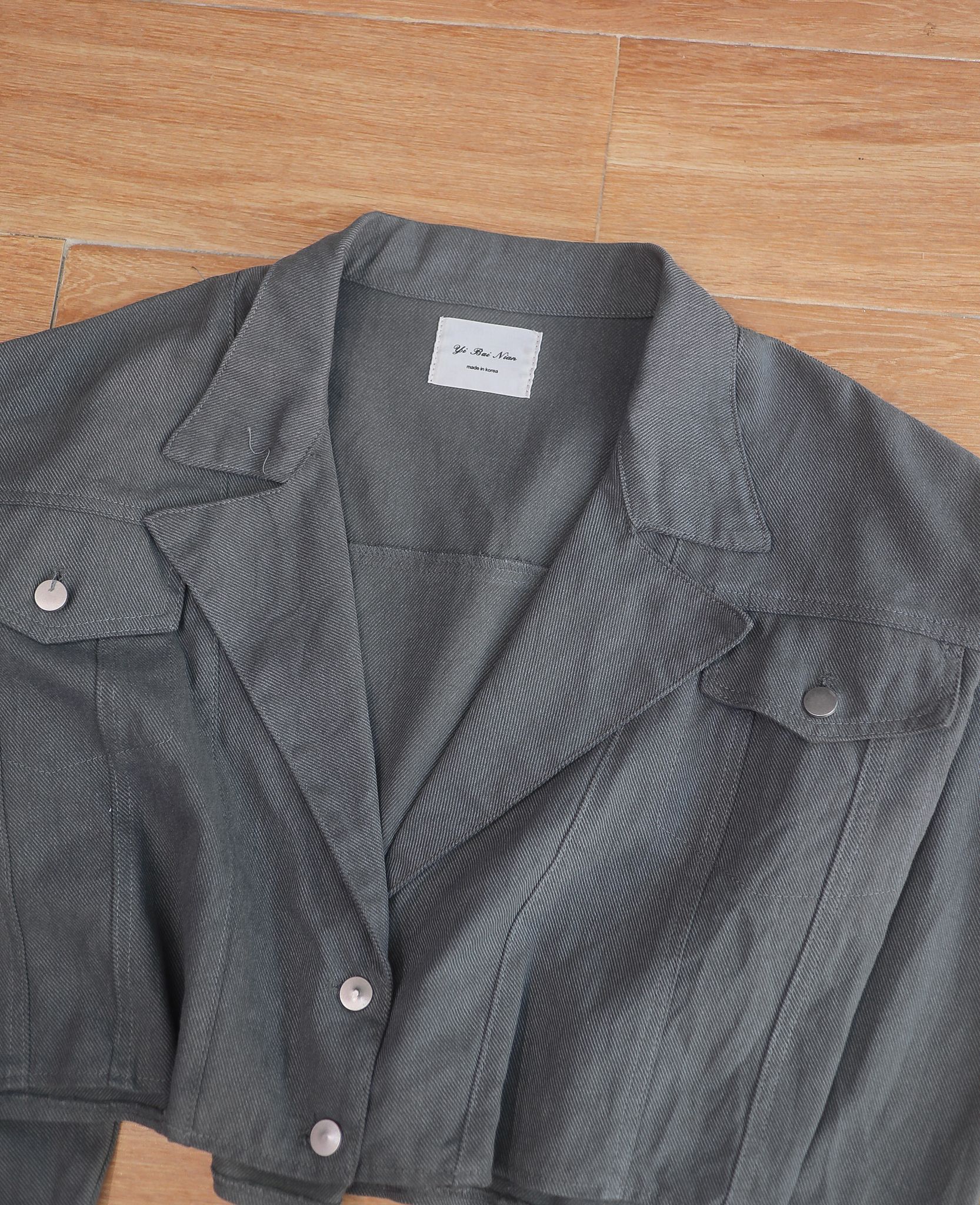 10.20.24 - VTG CROPPED DENIM JACKET - YI BAI NIAN