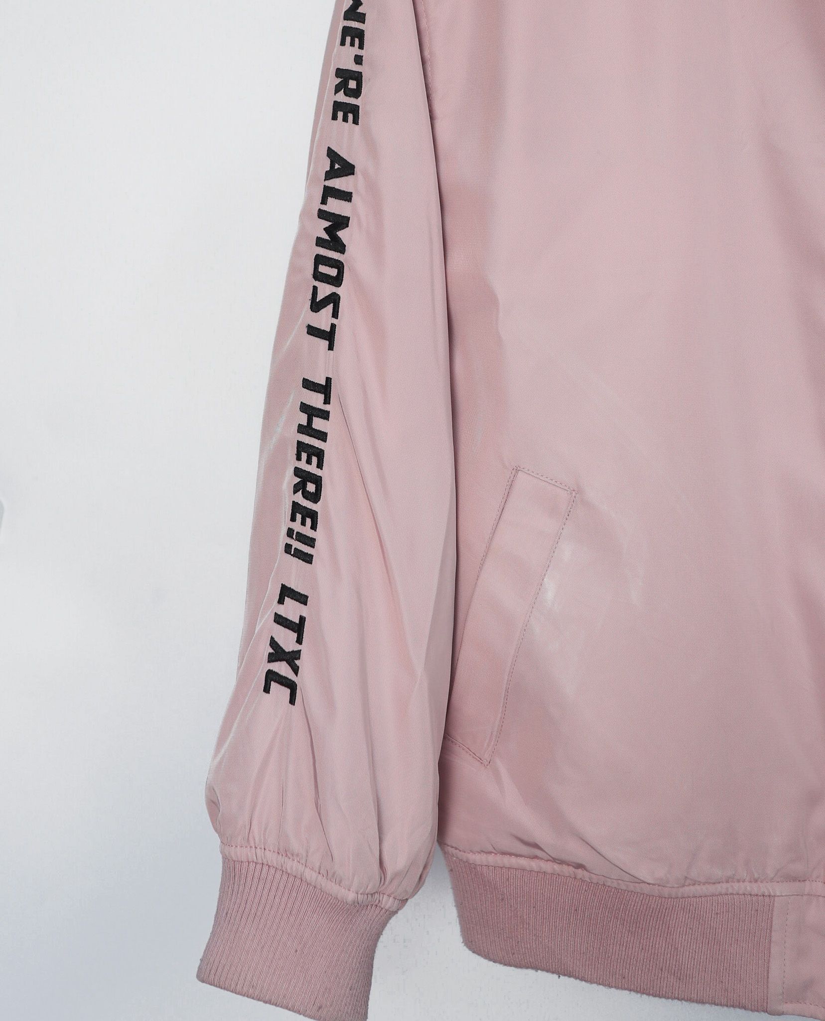 06.18.23 - VTG REVERSIBLE BOMBER JACKET - LOVETOXIC