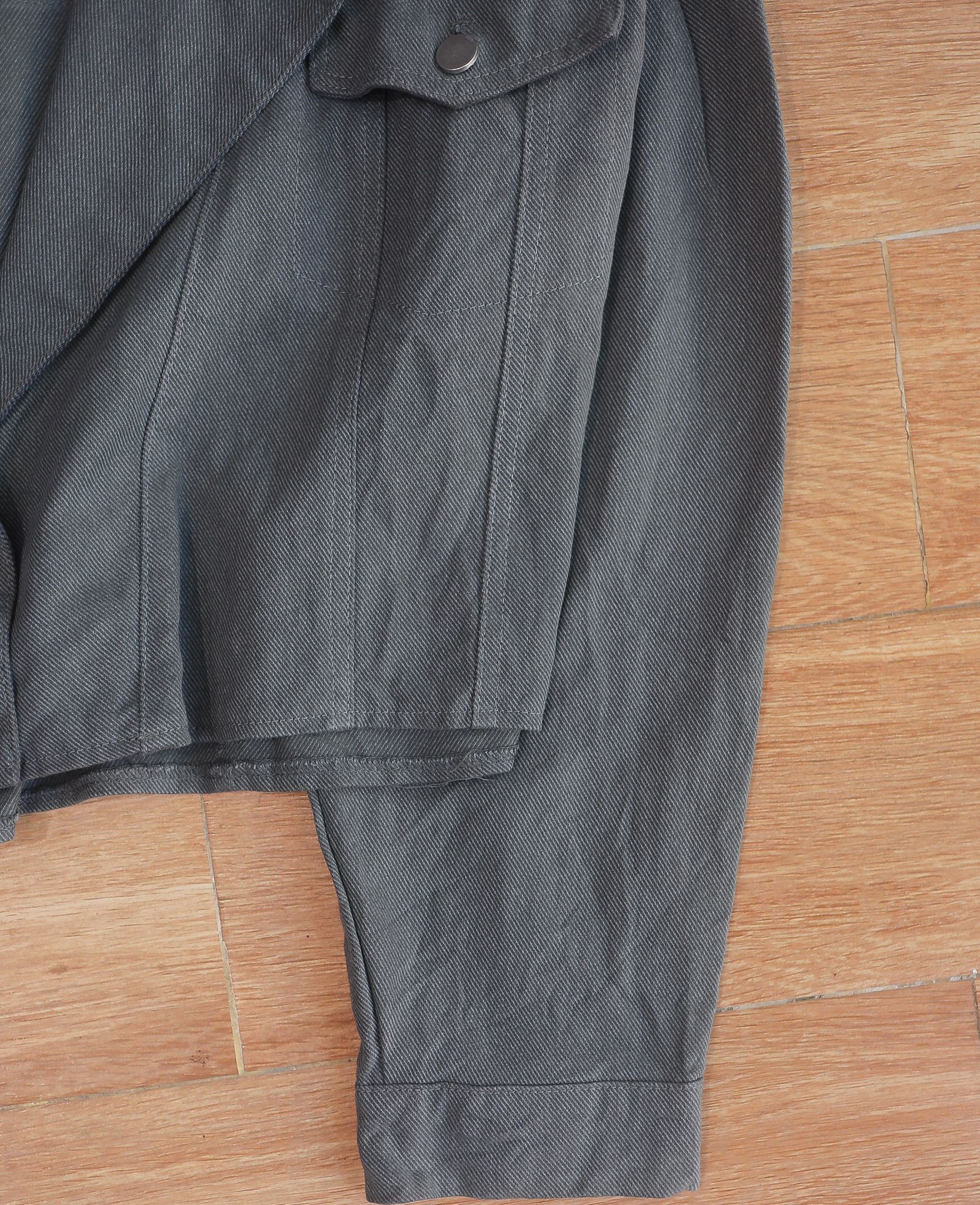 10.20.24 - VTG CROPPED DENIM JACKET - YI BAI NIAN