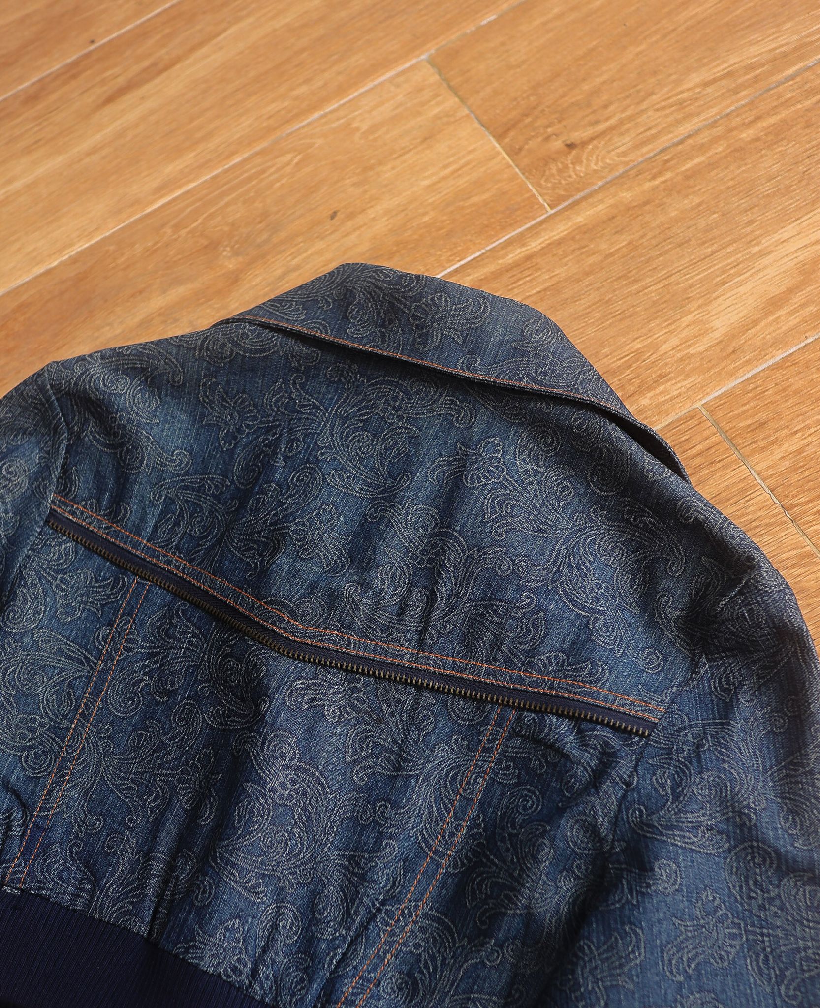 10.21.24 - VTG CROPPED DENIM JACKET - ACTRESS OF BEAUTIFUL