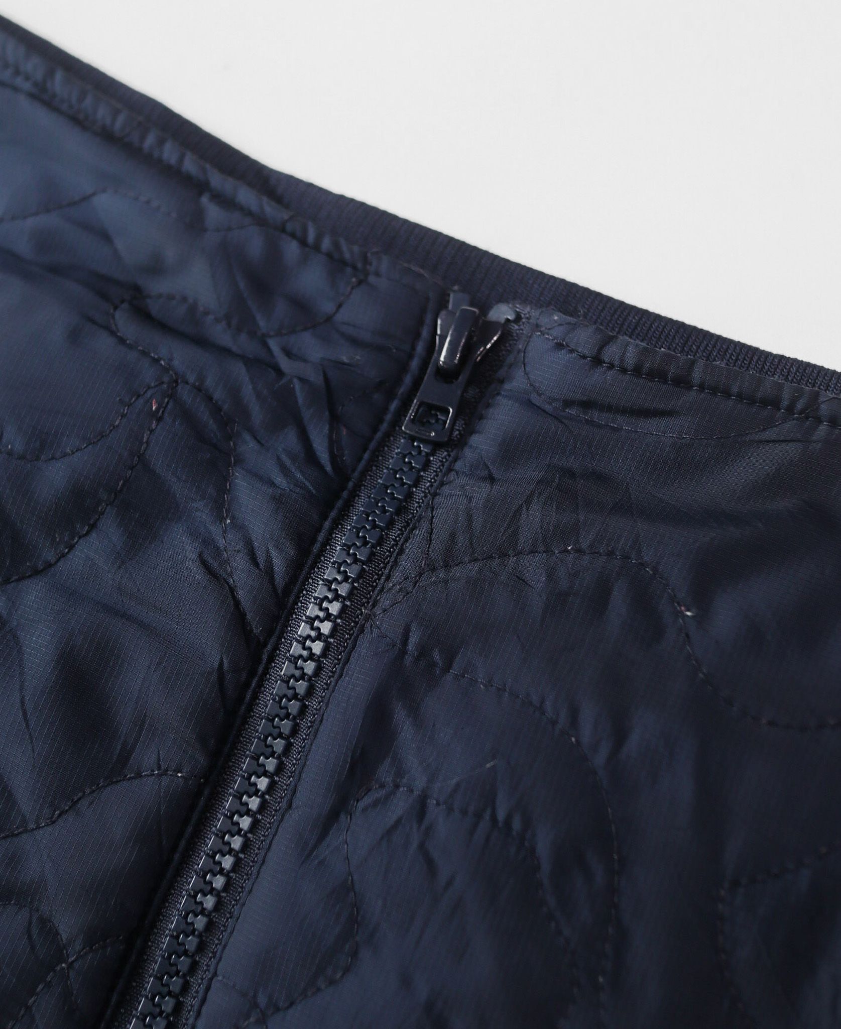 10.20.23 - VTG QUILTED NYLON SKIRT SHORT