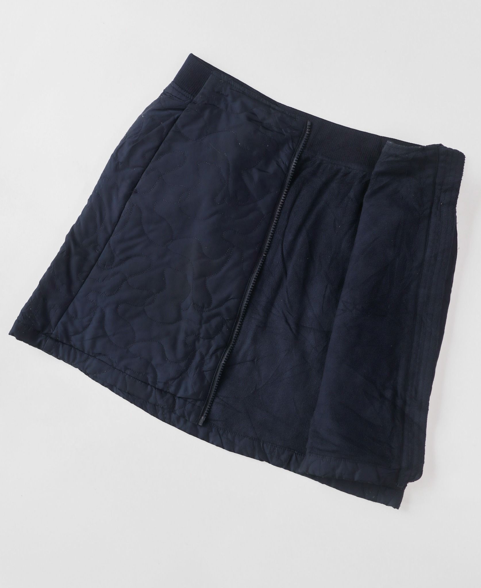 10.20.23 - VTG QUILTED NYLON SKIRT SHORT