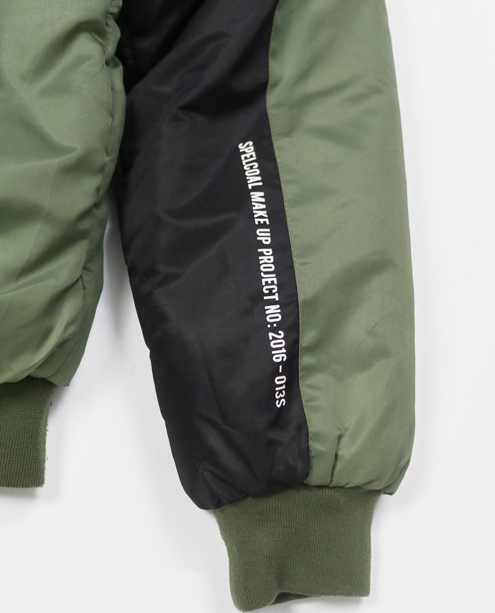 02.09.23 - VTG REVERSIBLE BOMBER JACKET - REMEDY13