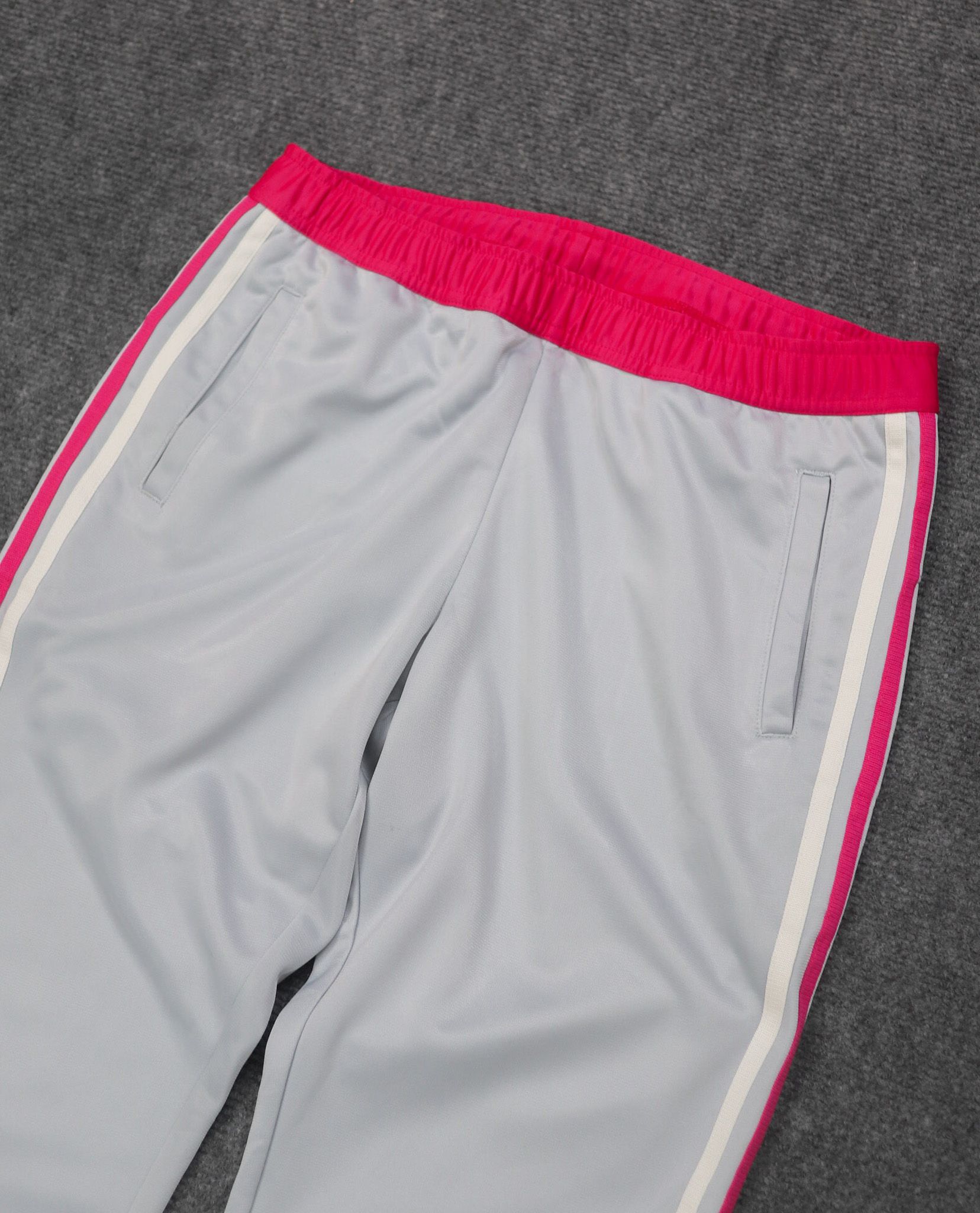 02.10.23 - VTG TRACK PANTS - ADIDAS NEO