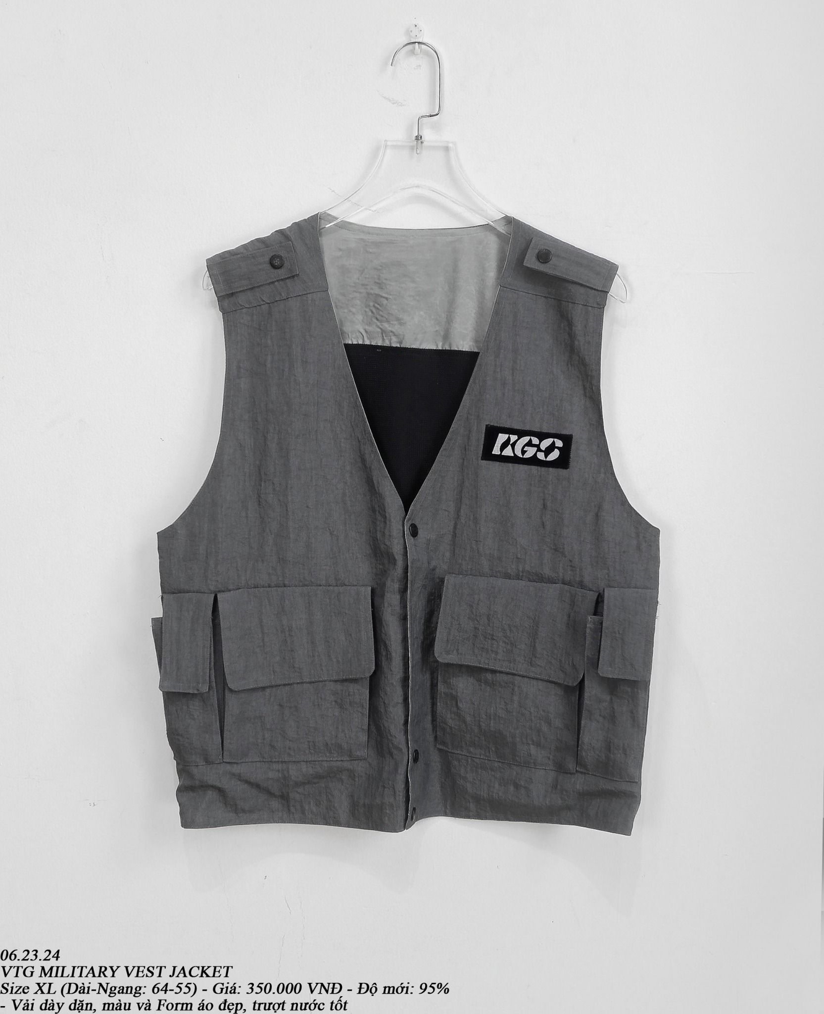 06.23.24 - VTG MILITARY VEST JACKET