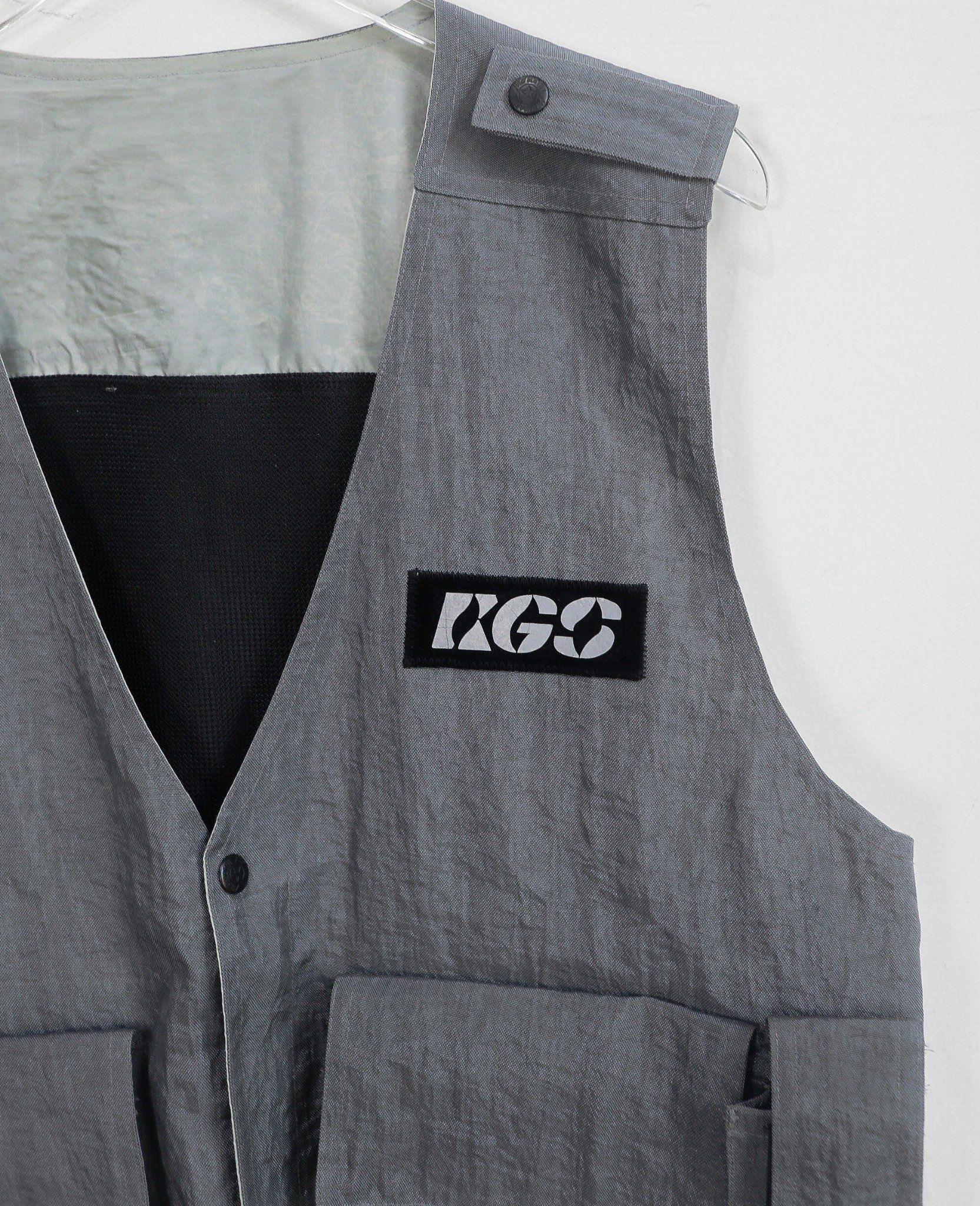 06.23.24 - VTG MILITARY VEST JACKET