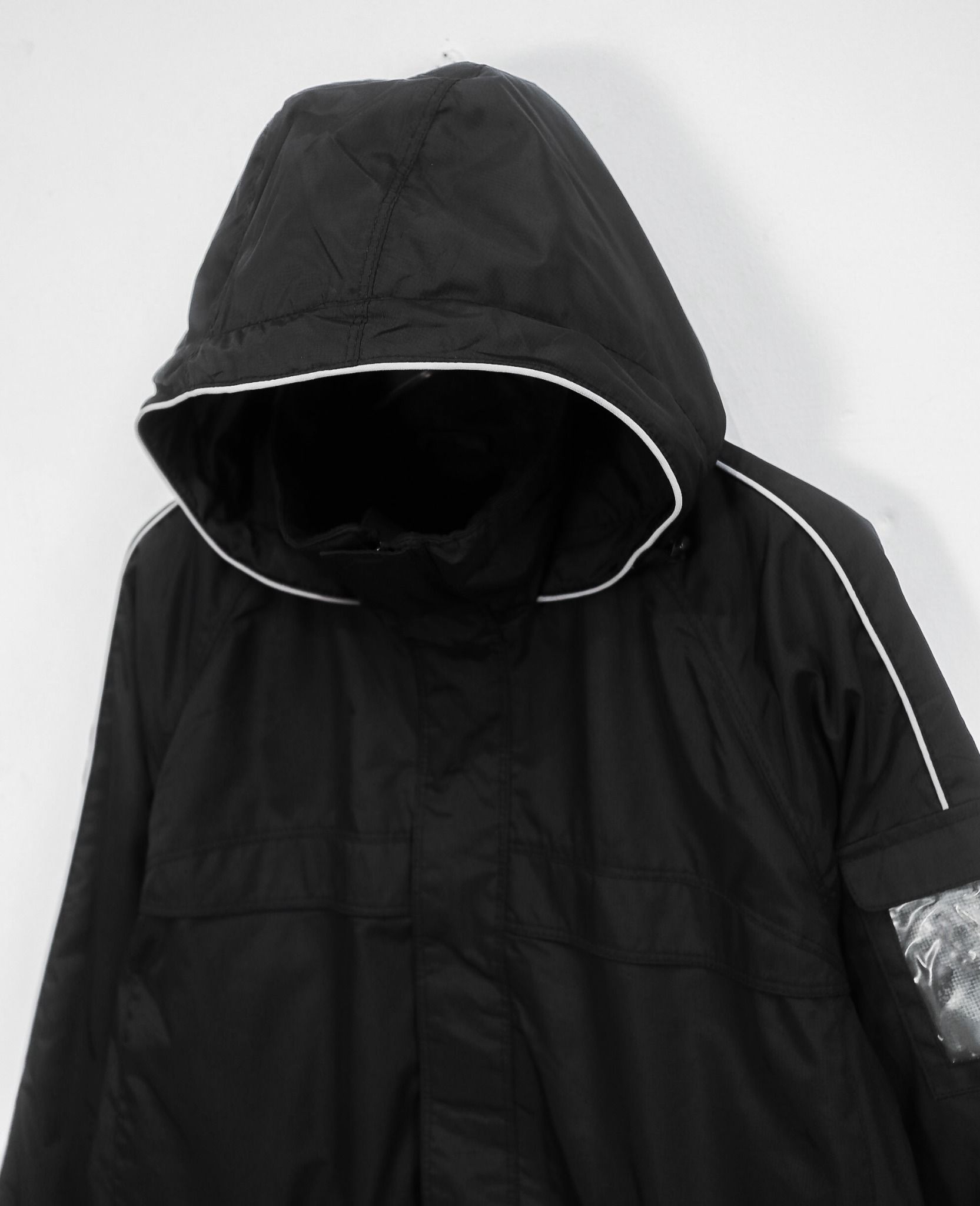 06.23.24 - VTG WINDBREAKER JACKET - POINT SQUARE