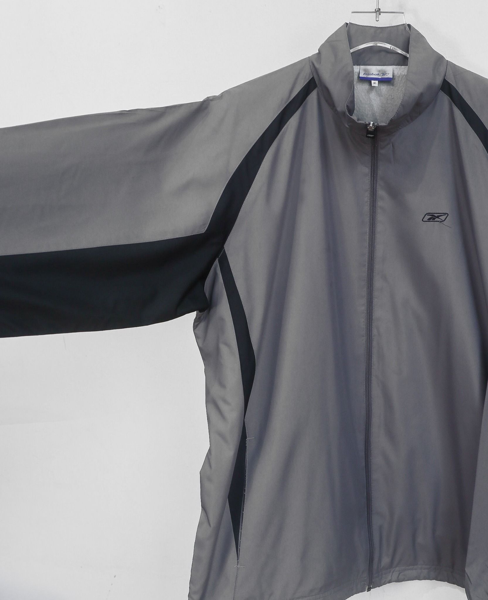 06.23.24 - VTG WINDBREAKER JACKET - REEBOK