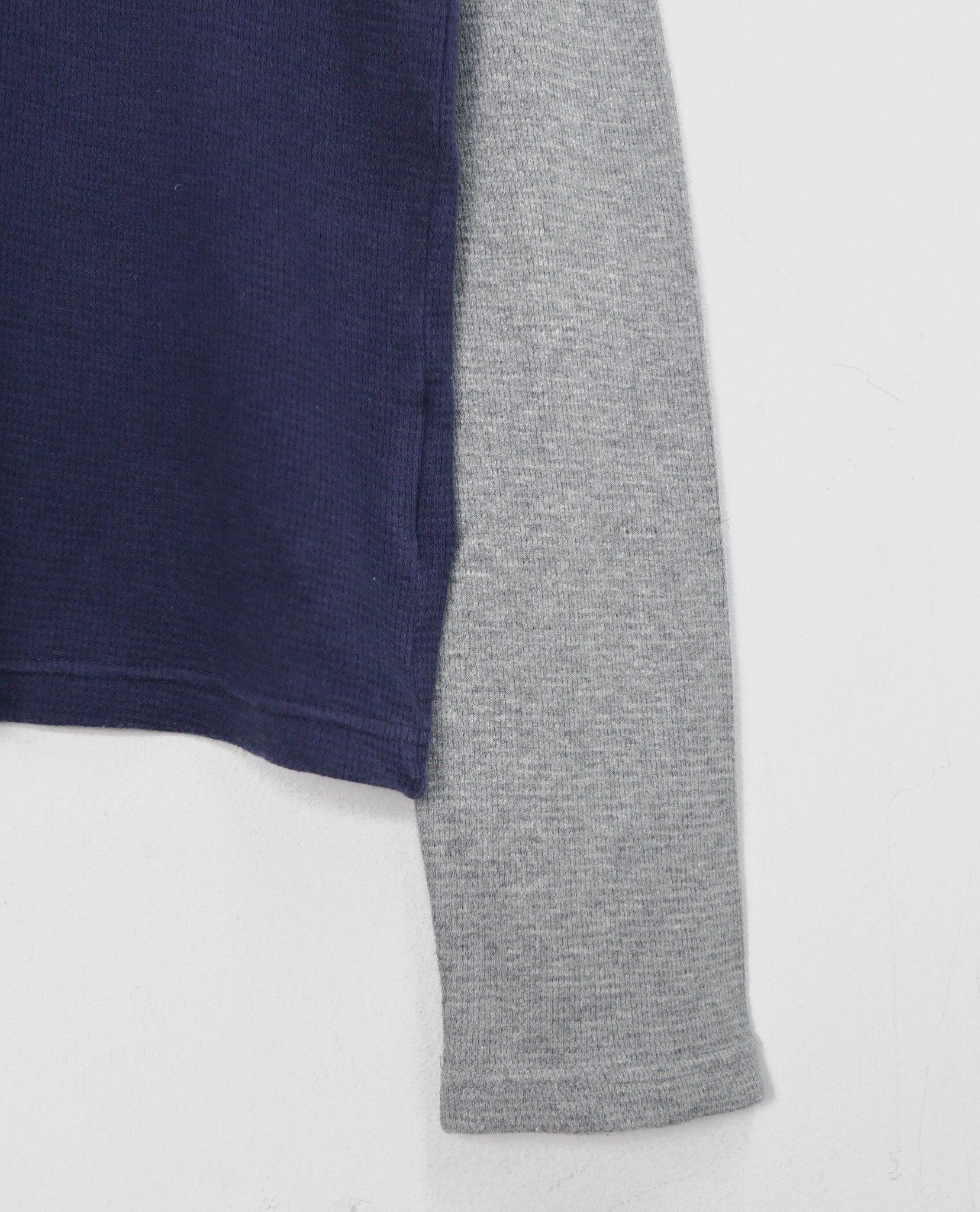 10.25.22 - VTG WAFFLE LONGSLEEVE SHIRT - NIKE 2009