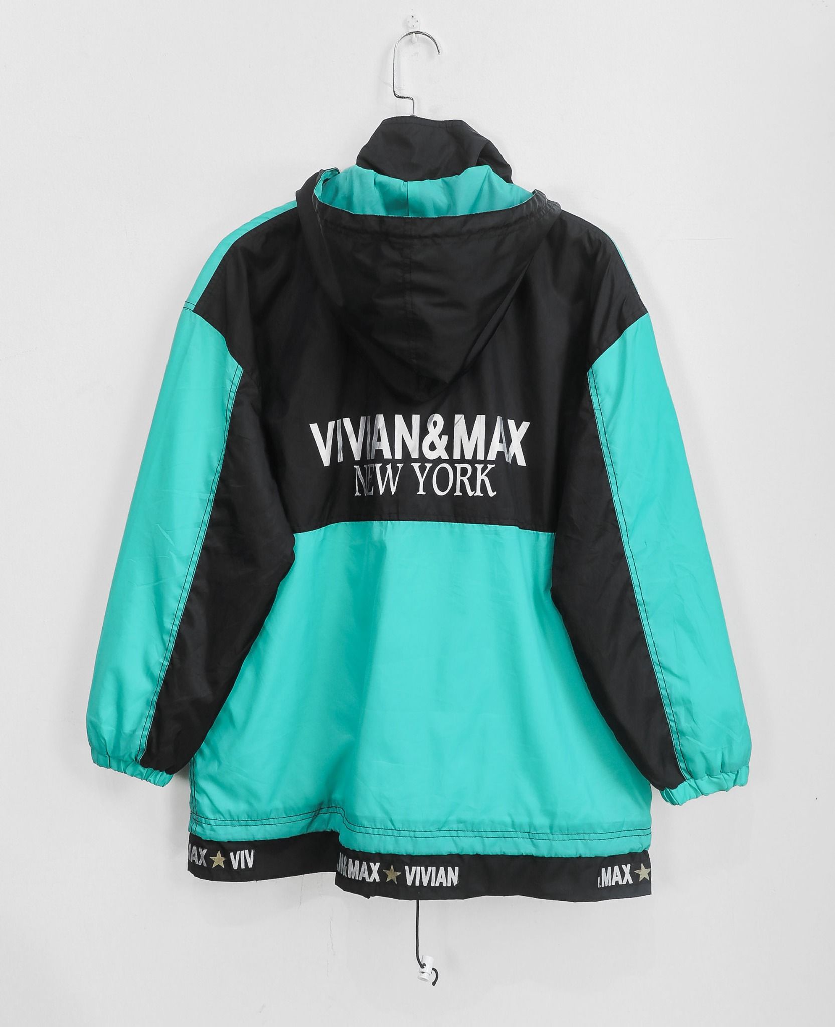 06.23.24 - VTG QUARTER ZIP WINDBREAKER JACKET - VIVIAN & MAX NEW YORK