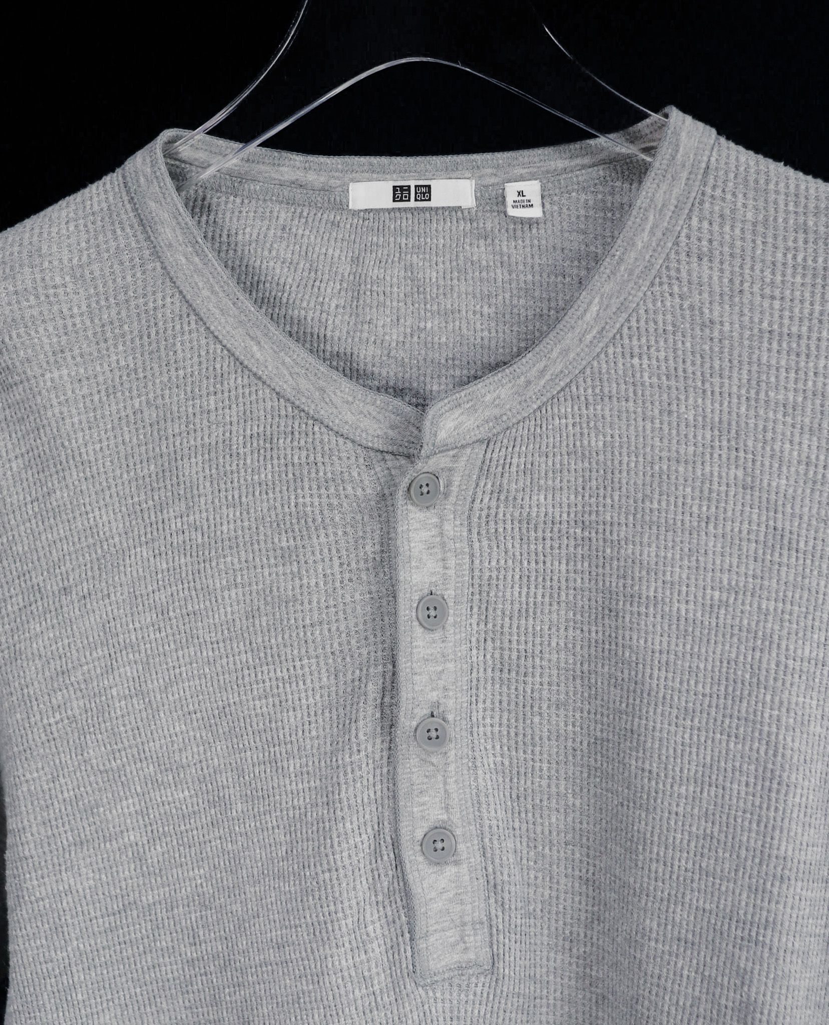 07.04.23 - VTG WAFFLE LONGSLEEVE SHIRT - UNIQLO