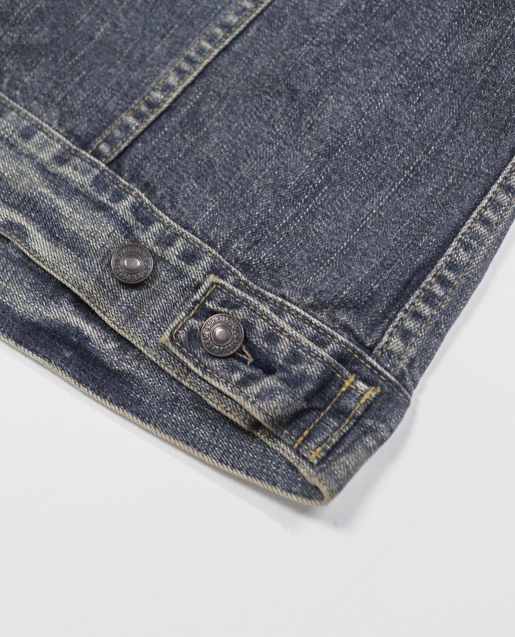 02.15.23 - VTG DENIM JACKET - LEVI'S 70599