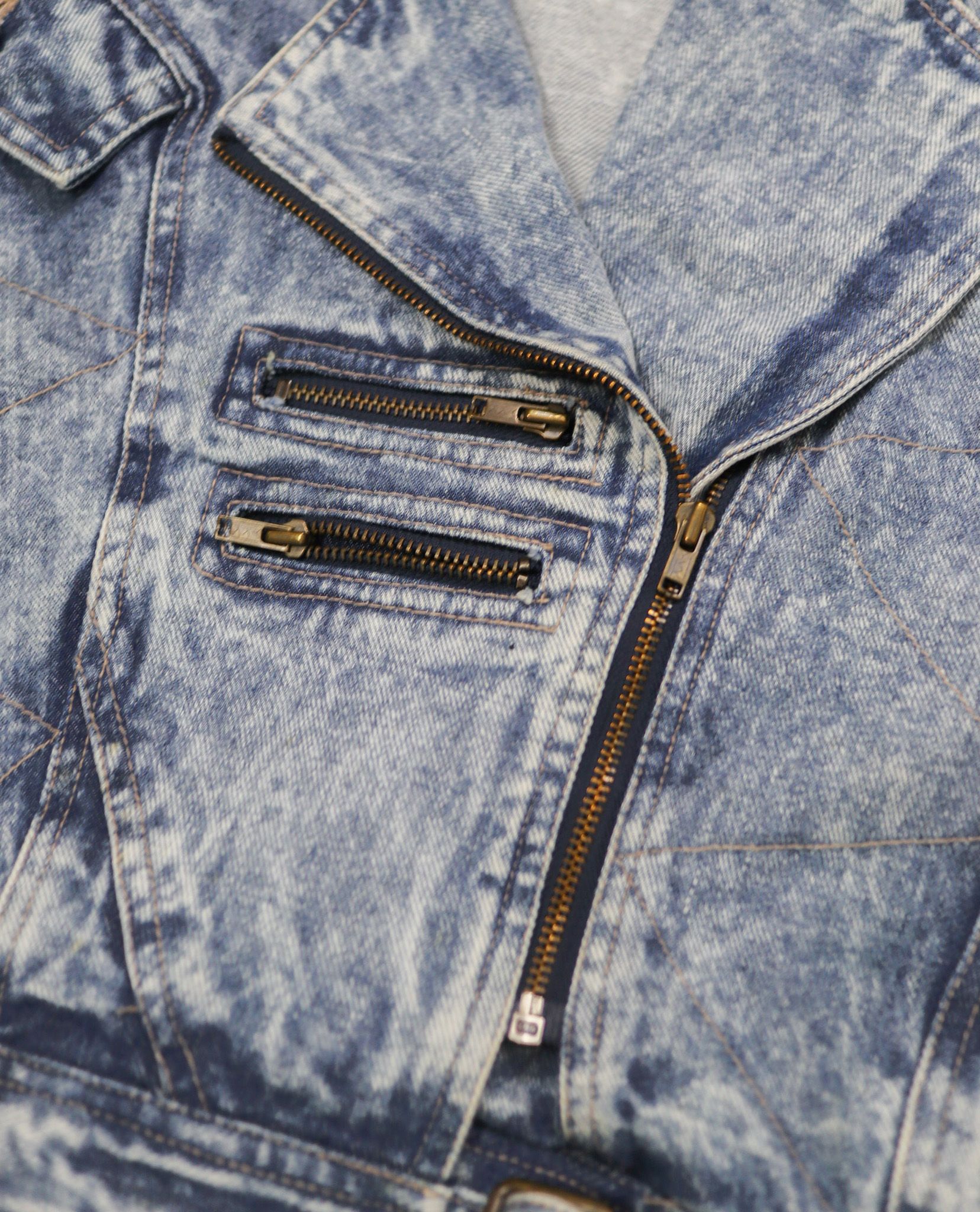 02.15.23 - VTG CROPPED RIDER DENIM JACKET - HAMA-STA