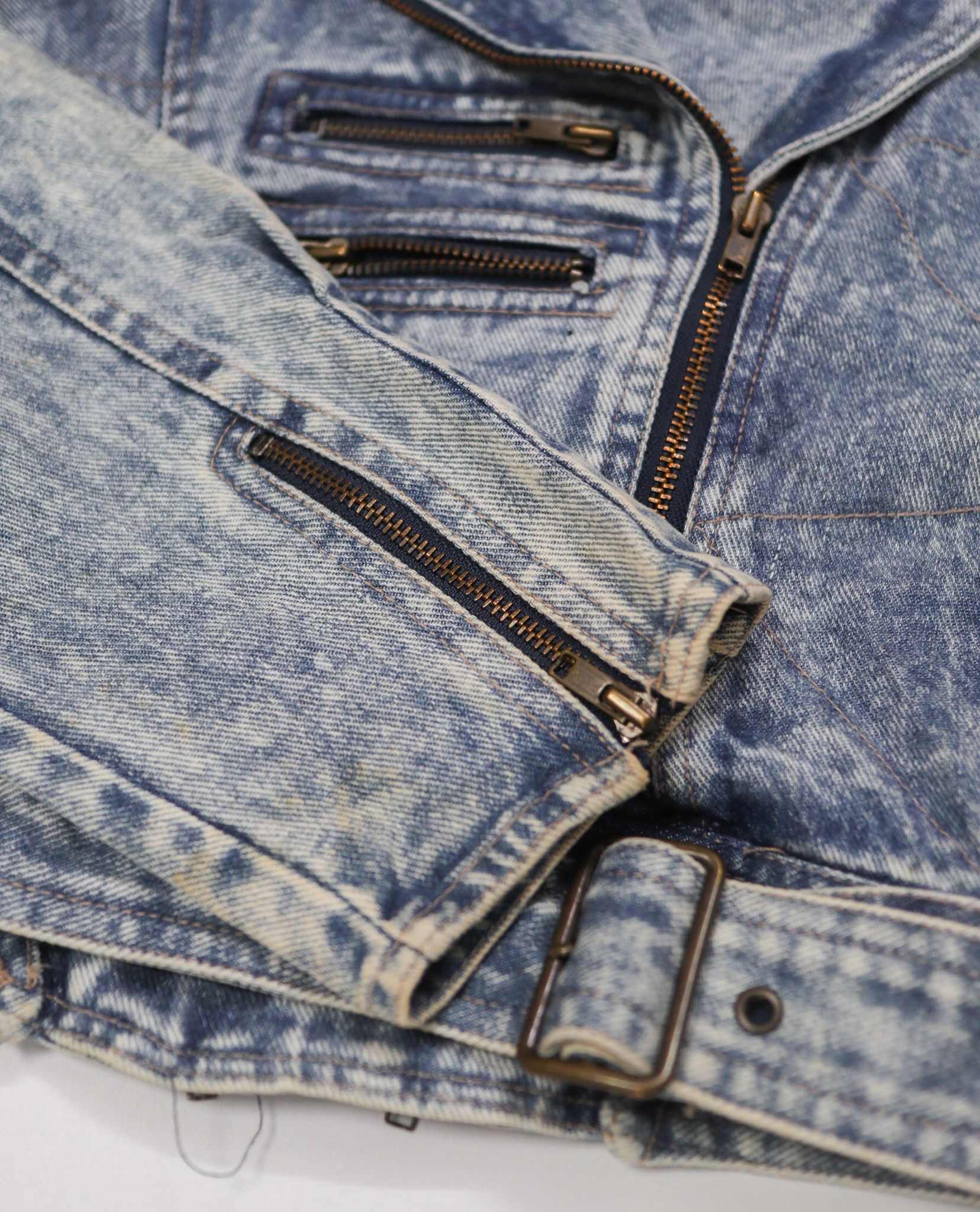 02.15.23 - VTG CROPPED RIDER DENIM JACKET - HAMA-STA