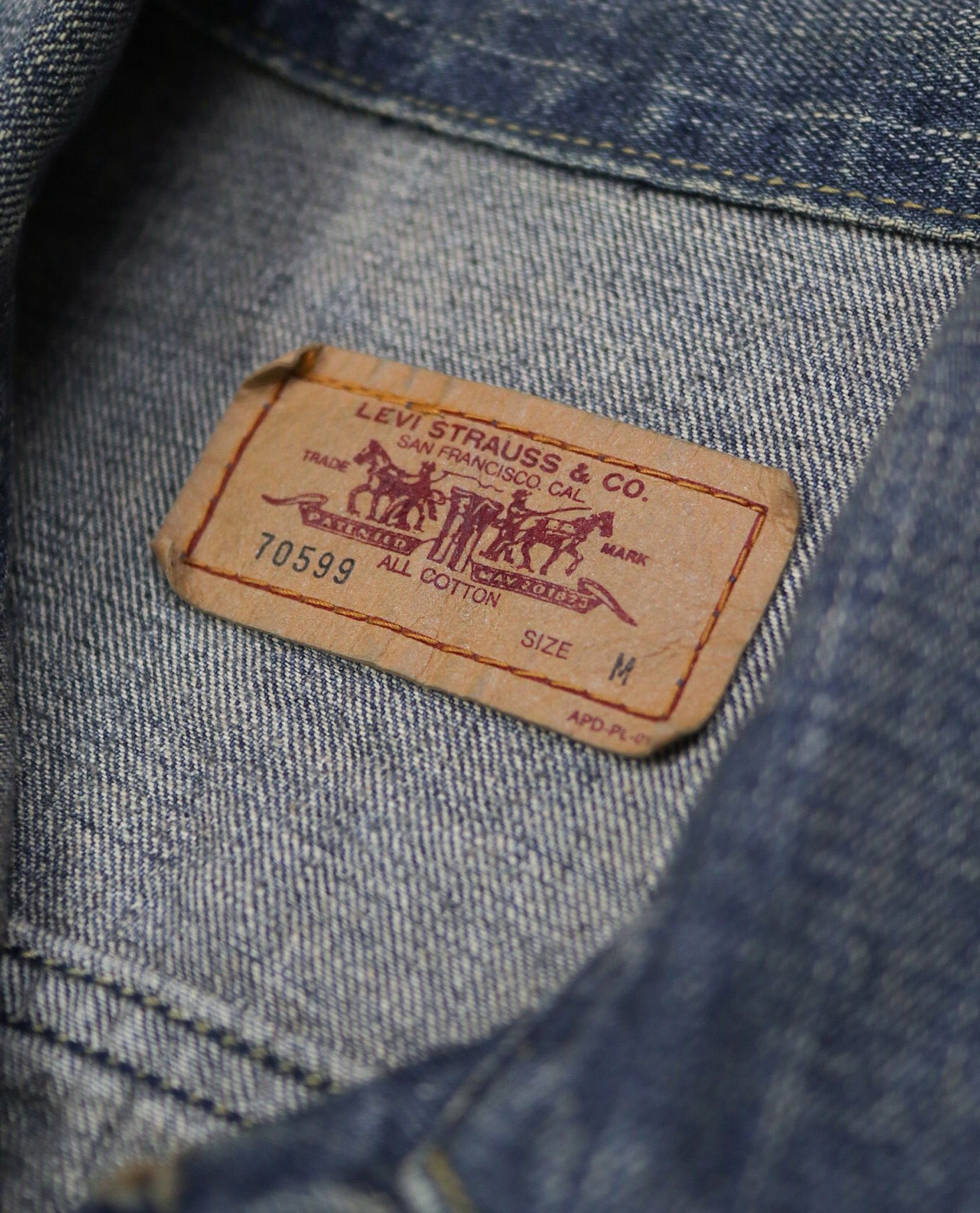 02.15.23 - VTG DENIM JACKET - LEVI'S 70599