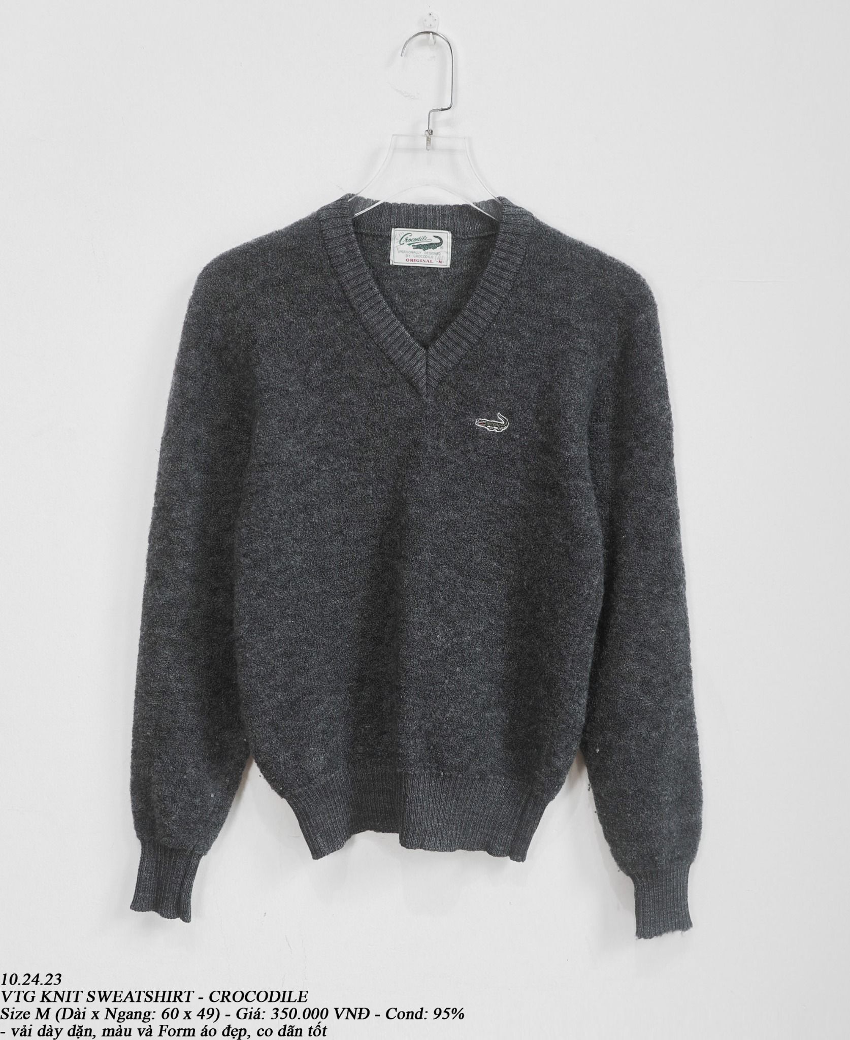10.24.23 - VTG KNIT SWEATSHIRT - CROCODILE