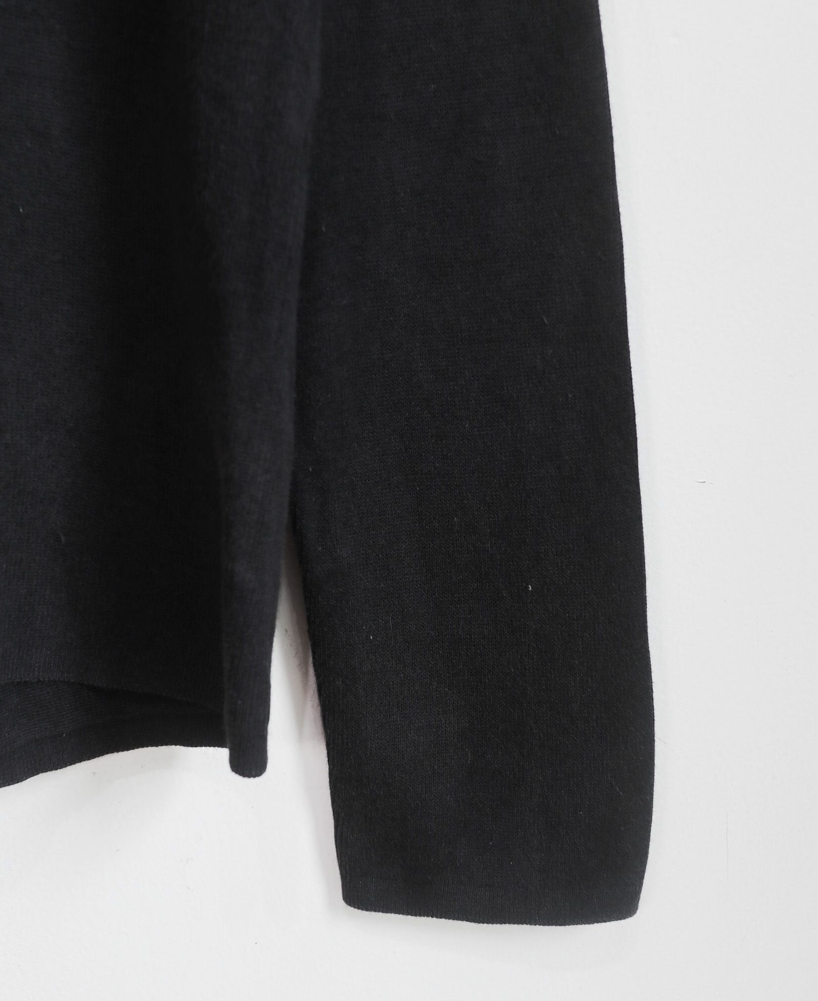 10.24.23 - VTG KNIT SWEATSHIRT - ARMANI EXCHANGE
