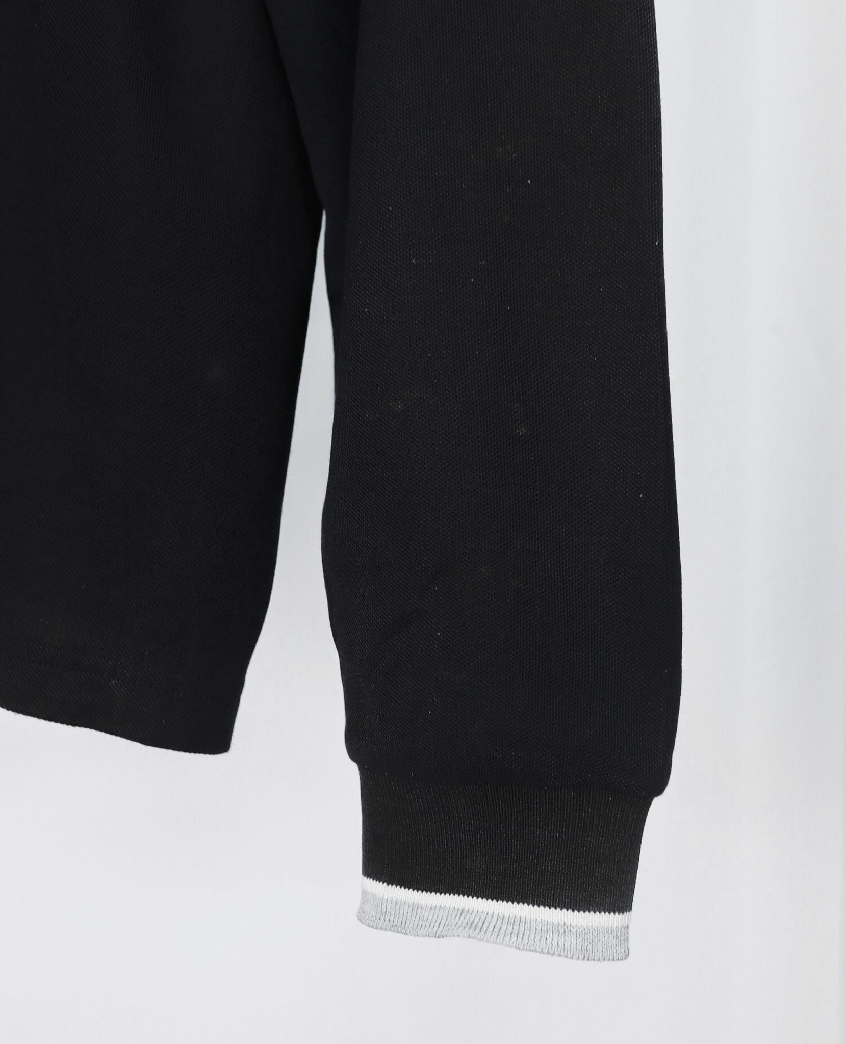 07.25.23 - VTG LONGSLEEVE POLO SHIRT - CALRO VALENTINO