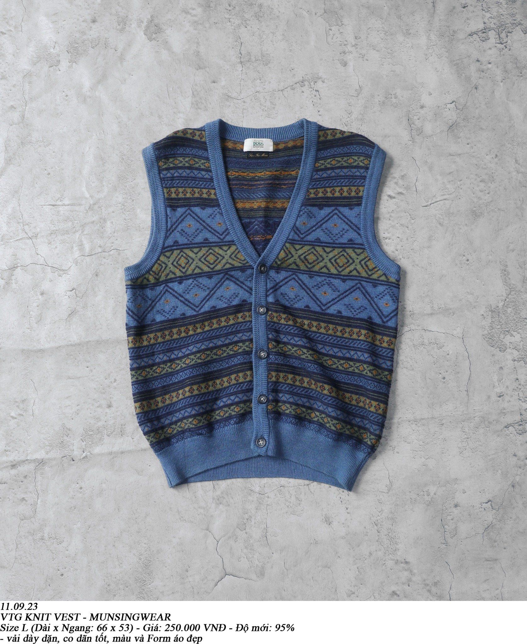 11.09.23 - VTG KNIT VEST - MUNSINGWEAR