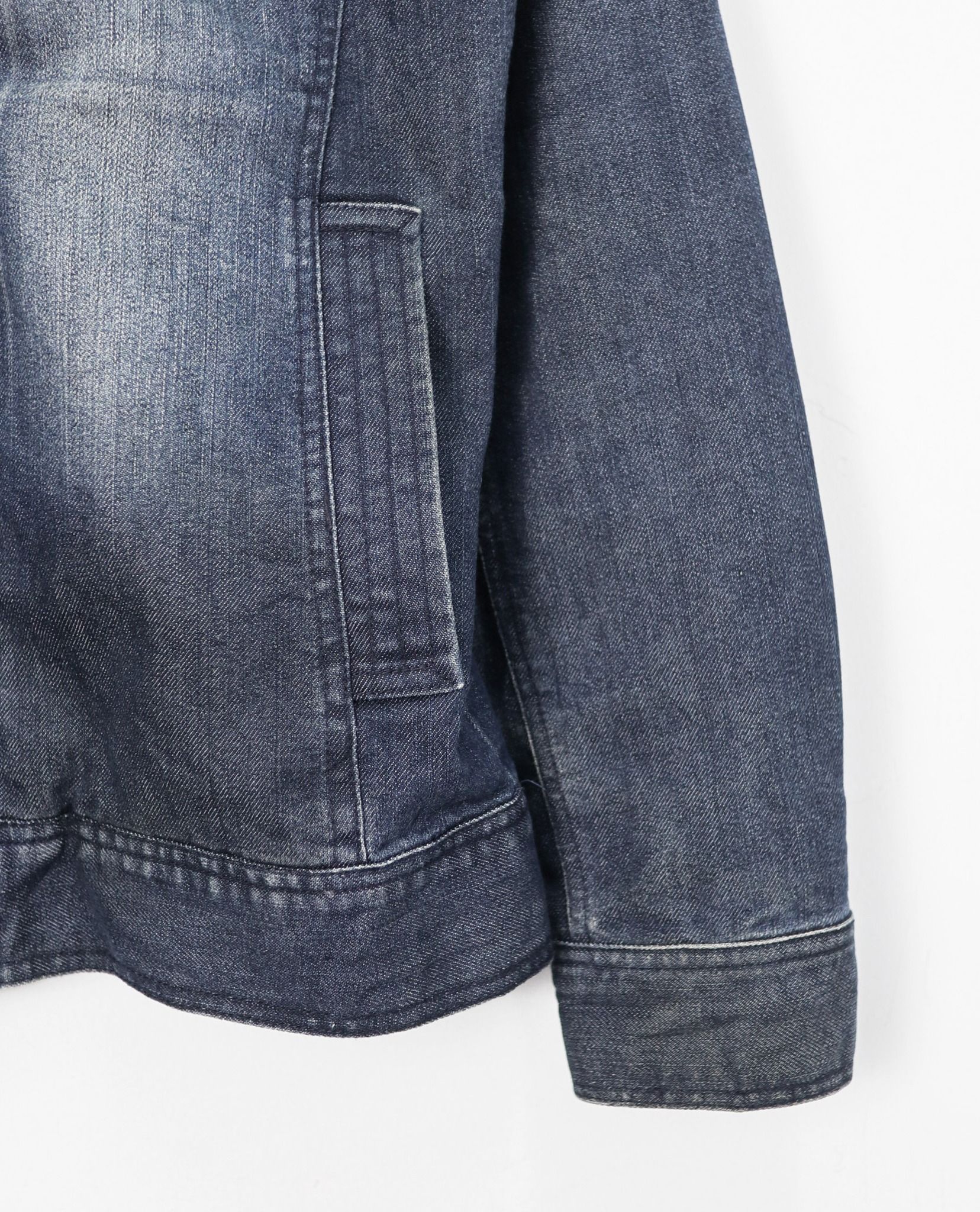 11.14.22 - VTG DENIM JACKET - IN THE ATTIC