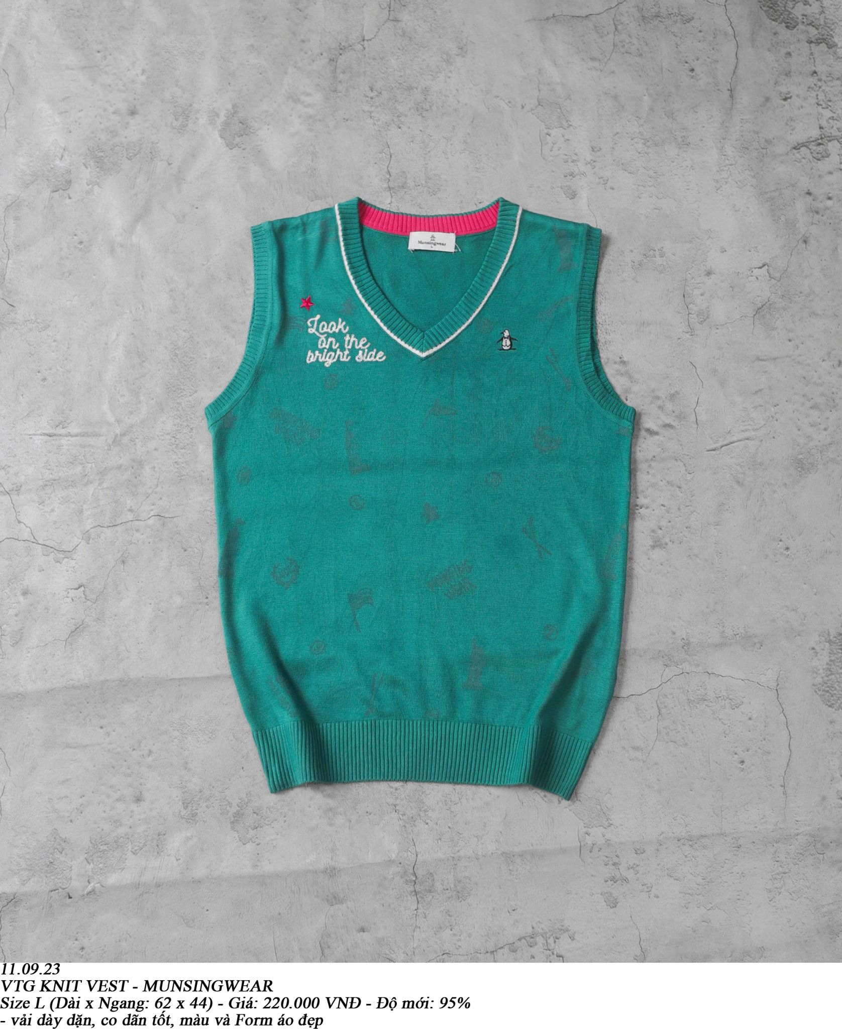 11.09.23 - VTG KNIT VEST - MUNSINGWEAR
