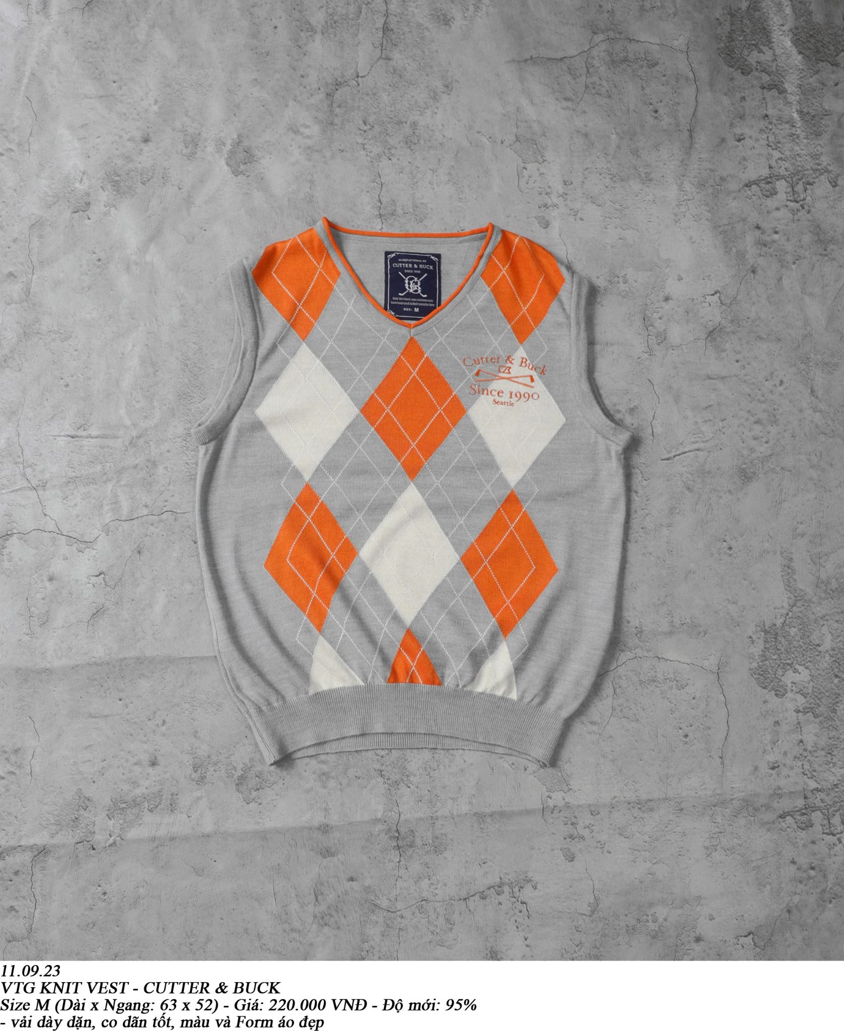 11.09.23 - VTG KNIT VEST - CUTTER & BUCK