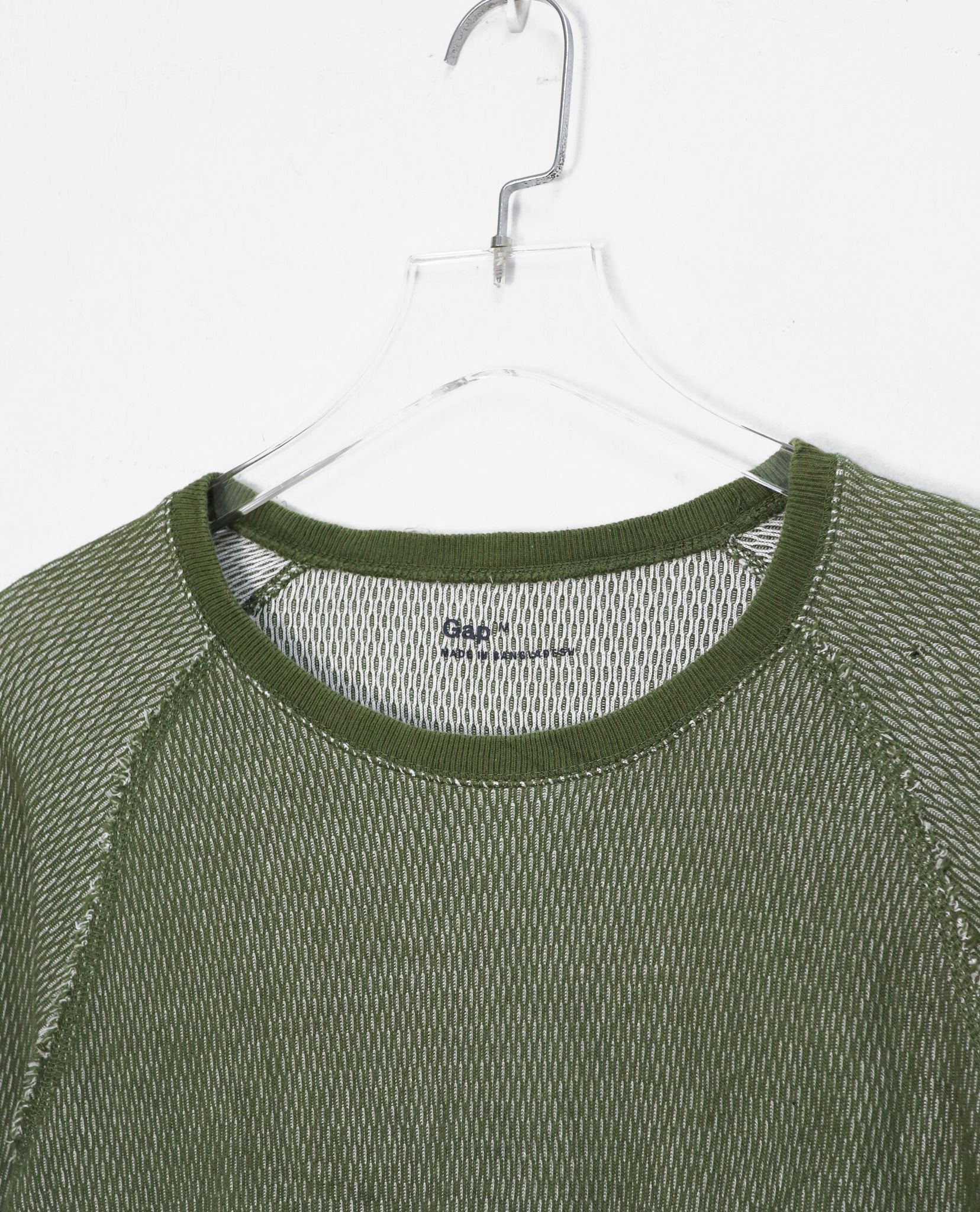 11.01.22 - VTG LONGSLEEVE SHIRT - GAP