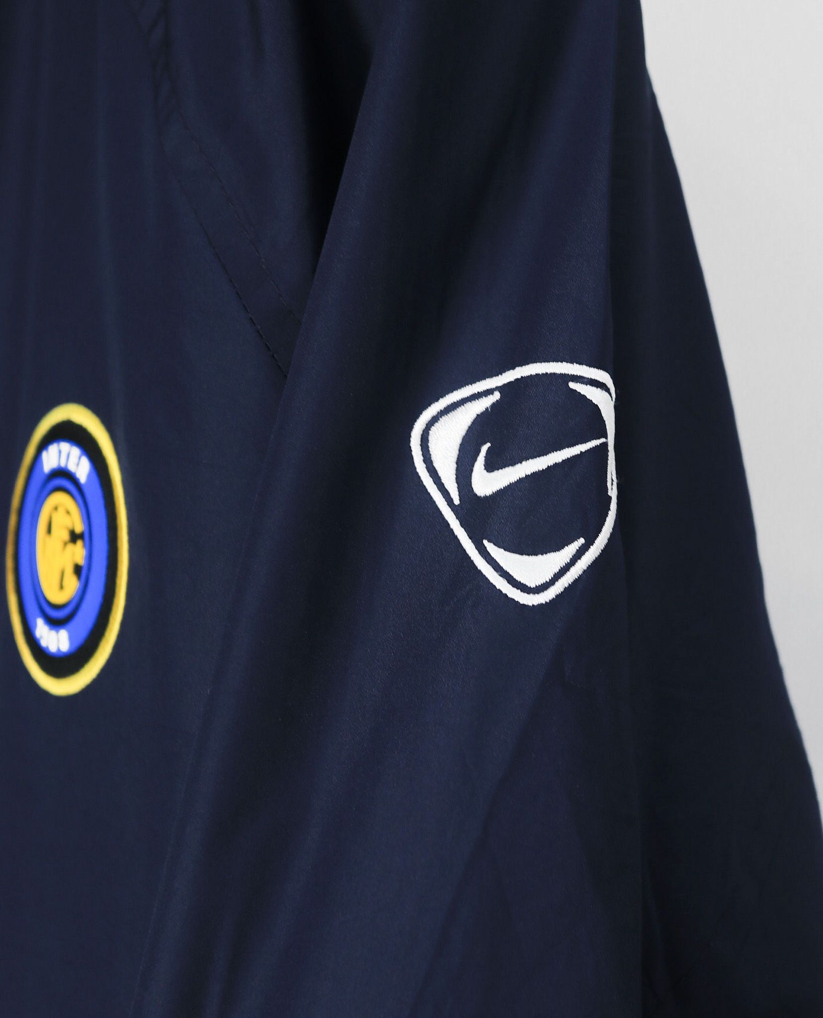07.02.23 - VTG WINDBREAKER JACKET - NIKE X INTERMILAN 00s