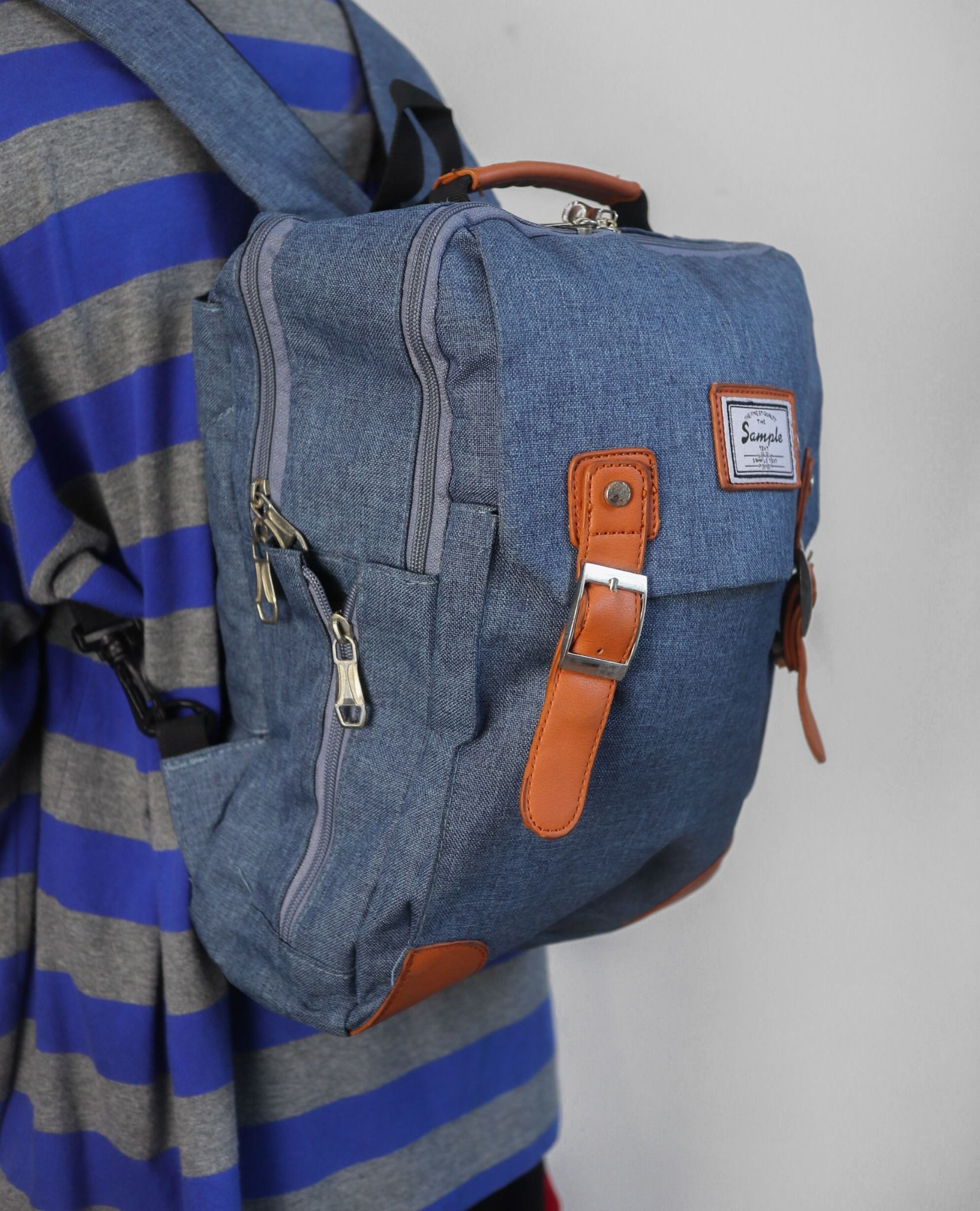 07.06.23 - VTG BAG - THE SAMPLE