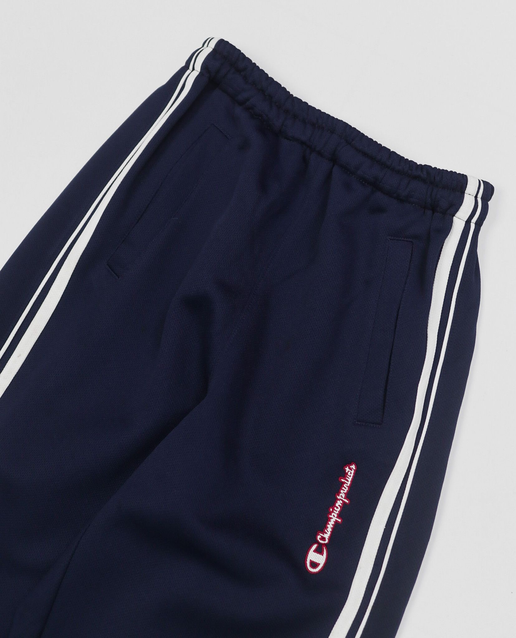 02.17.23 - VTG TRACK PANTS - CHAMPION 90s
