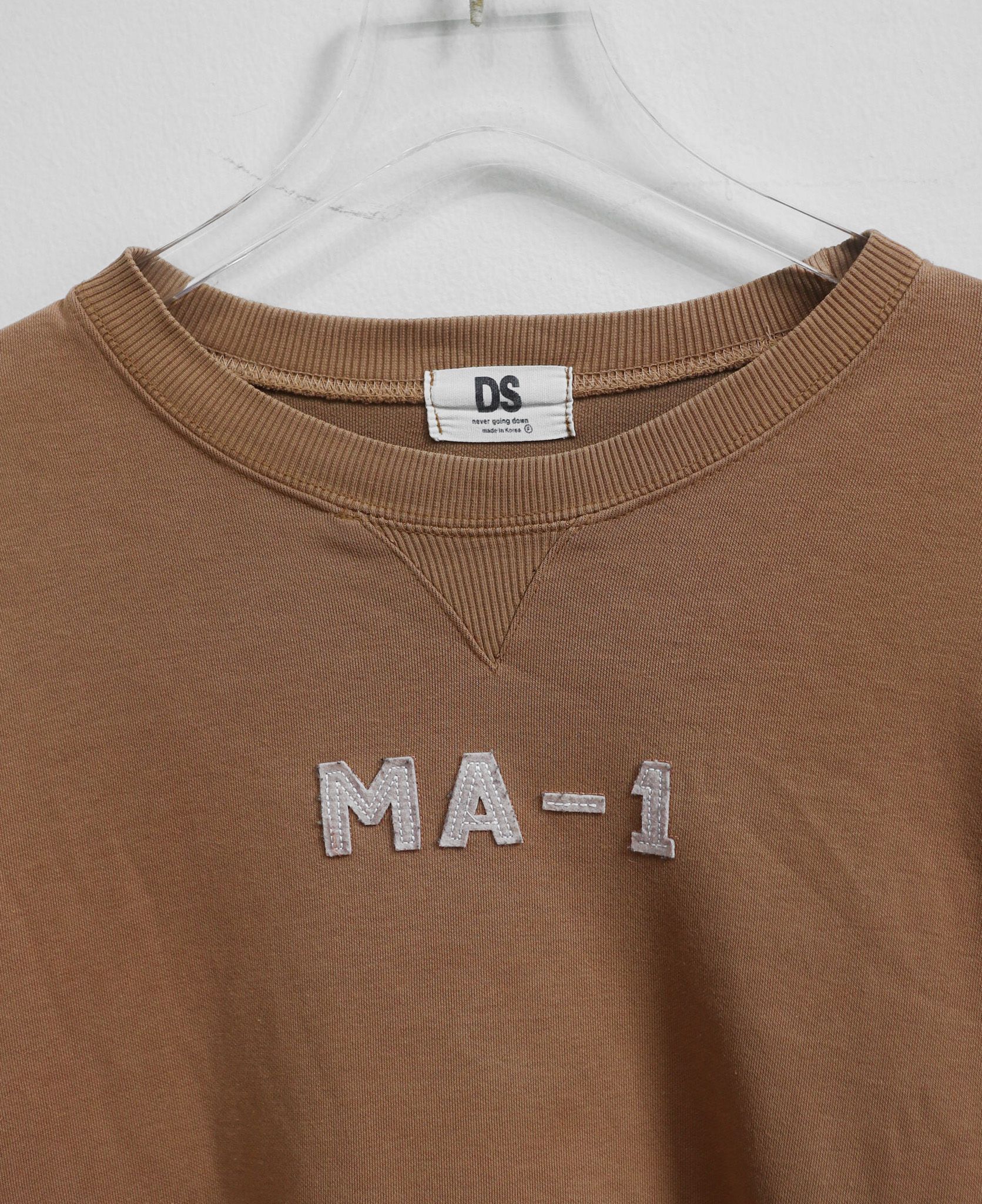 12.07.23 - VTG SWEATSHIRT - DS