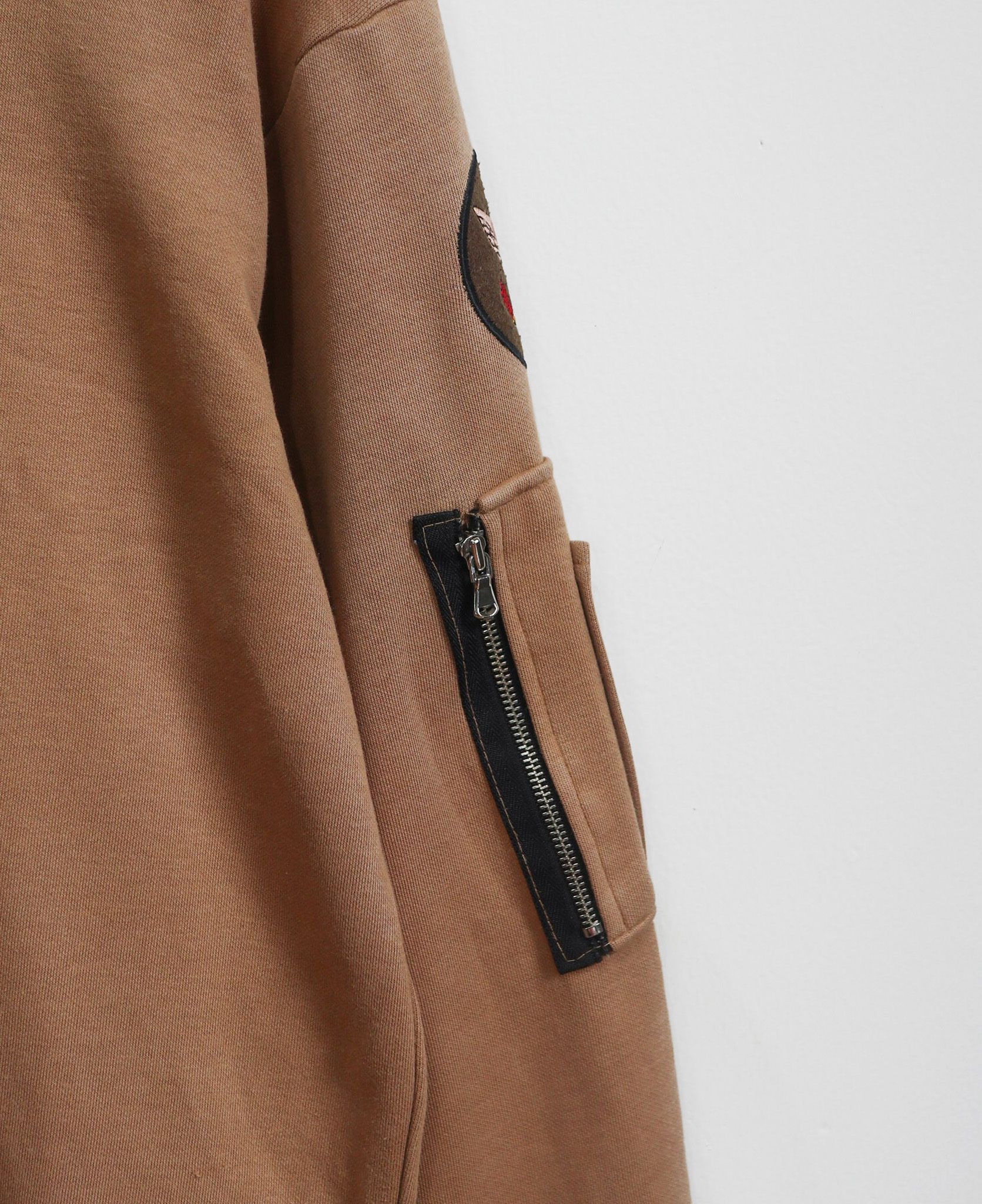 12.07.23 - VTG SWEATSHIRT - DS