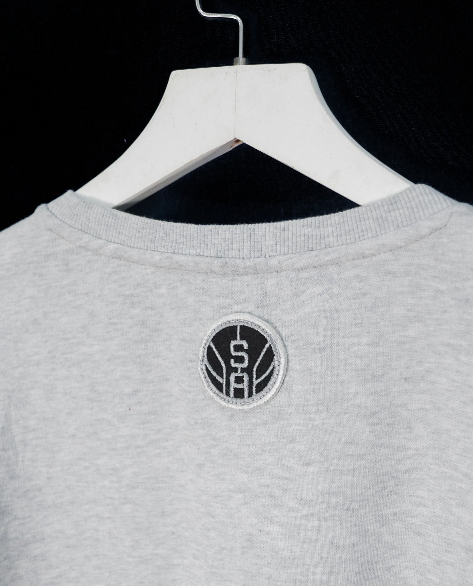 11.06.22 - VTG SWEATSHIRT - NBA