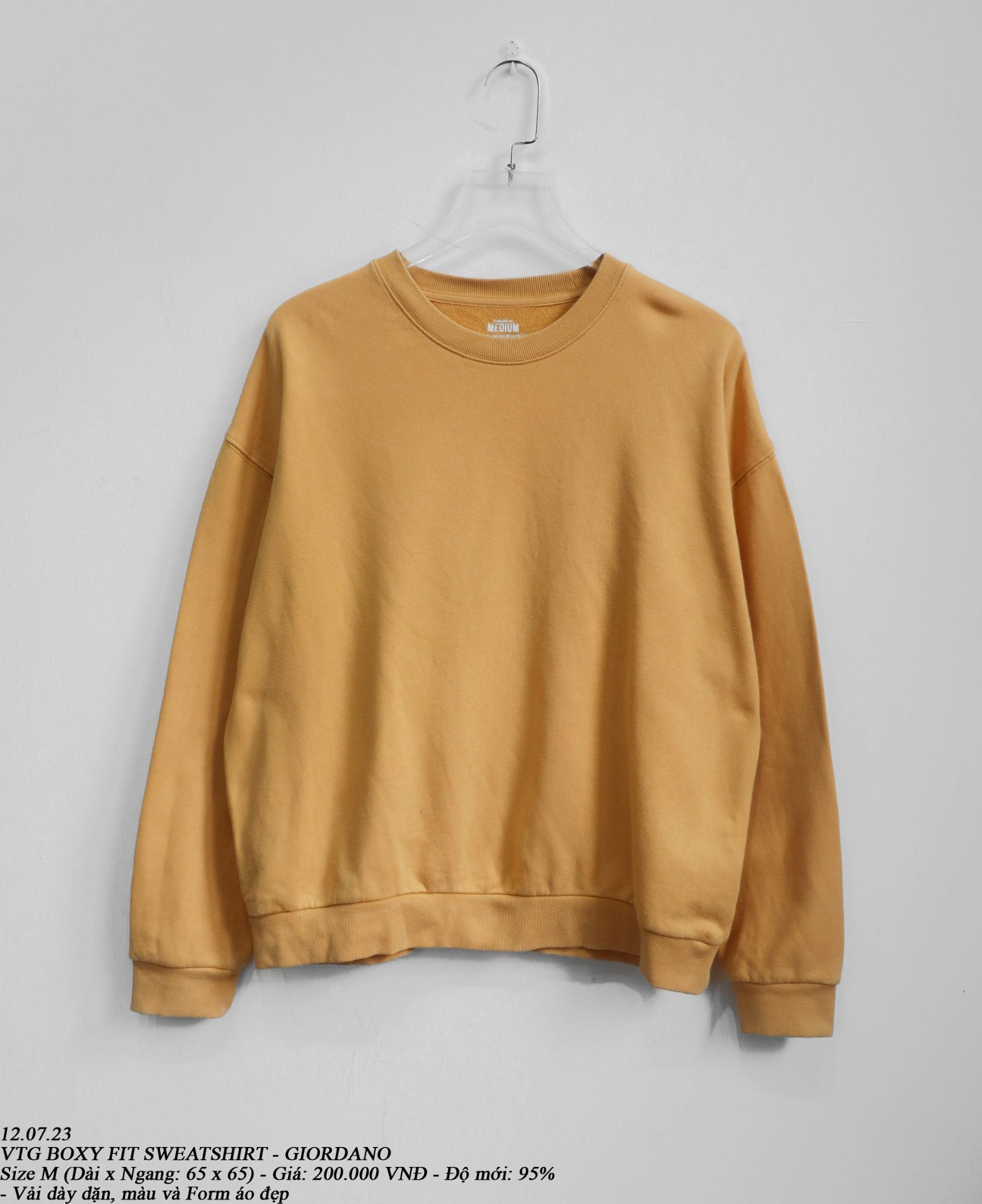 12.07.23 - VTG SWEATSHIRT - GIORDANO