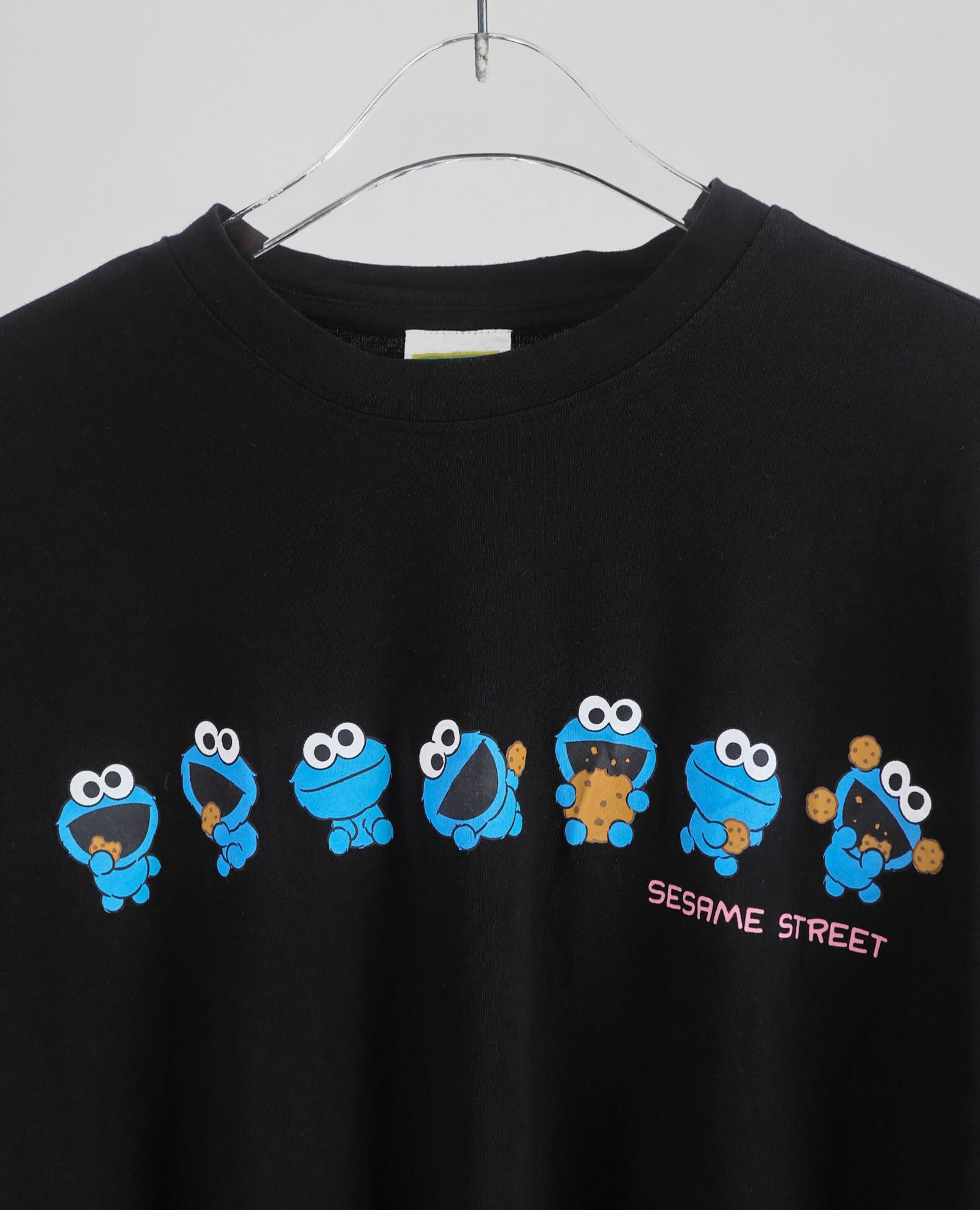 08.15.23 - VTG LONGSLEEVE SHIRT - SESAME STREET