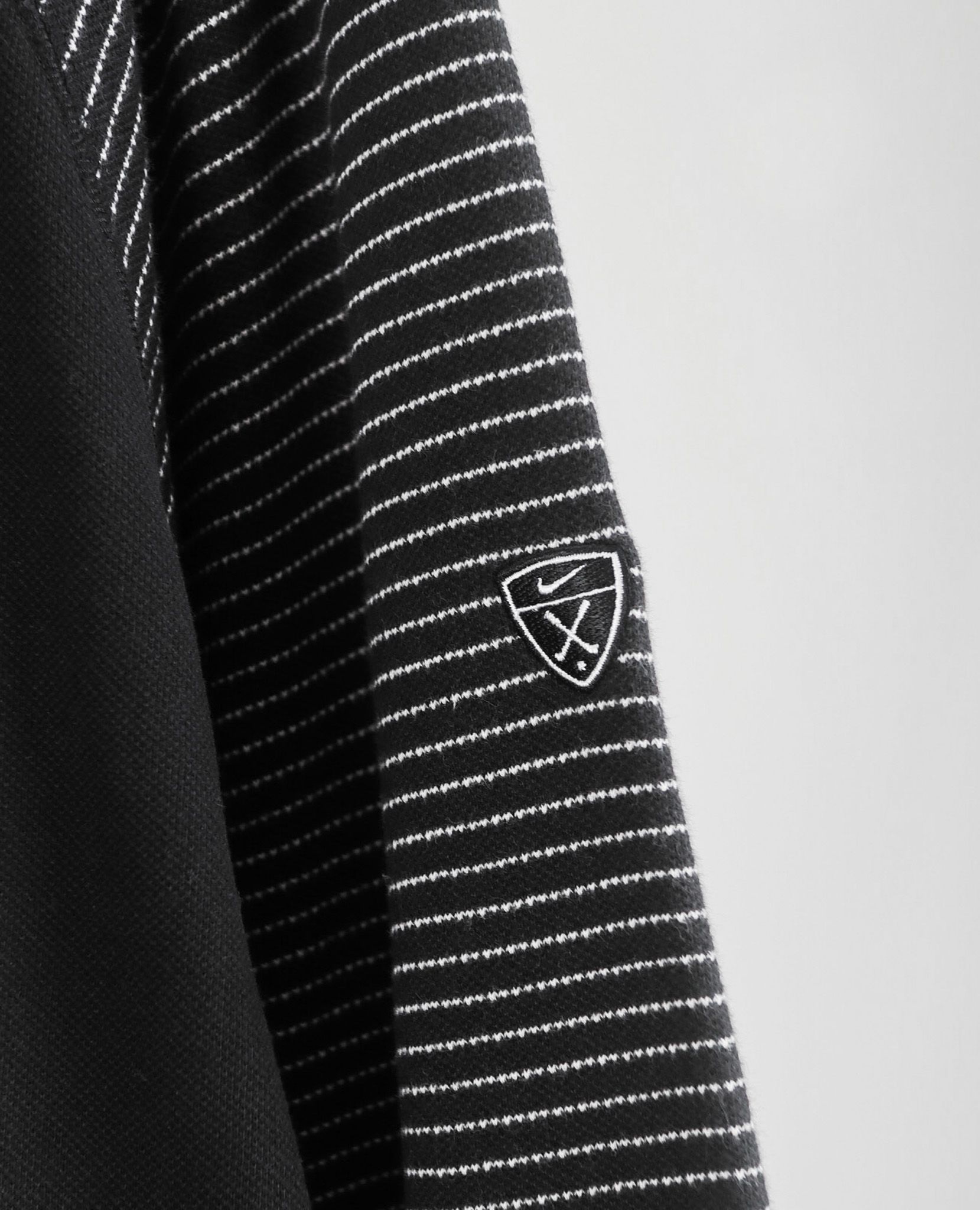 08.15.23 - VTG KNIT LONGSLEEVE SHIRT - NIKE GOLF 2004