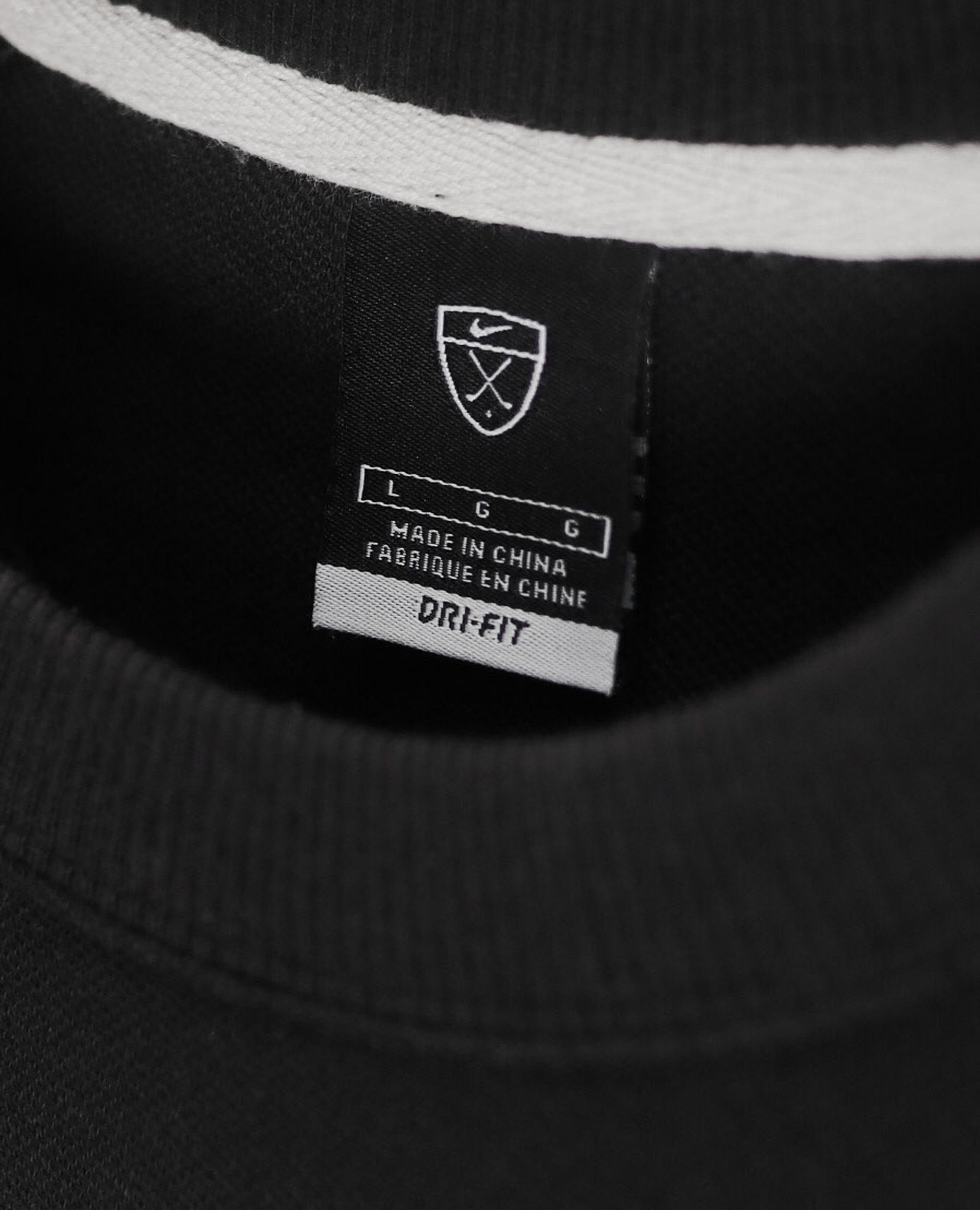 08.15.23 - VTG KNIT LONGSLEEVE SHIRT - NIKE GOLF 2004