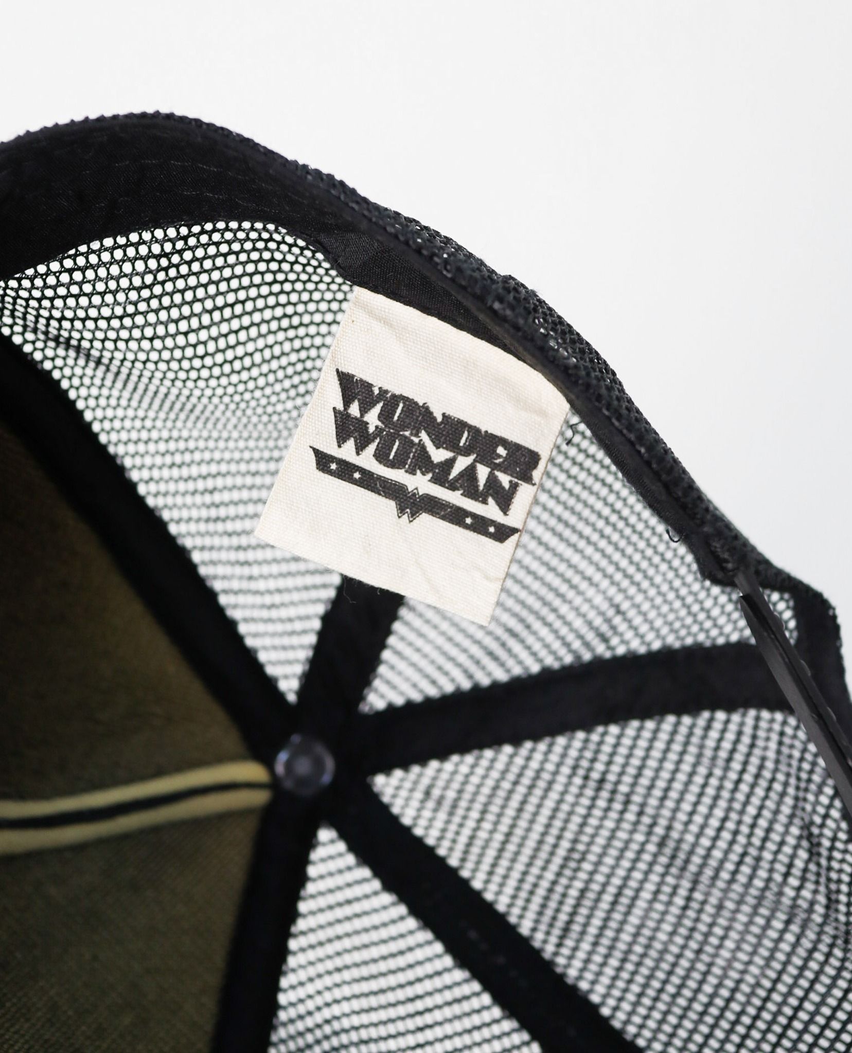 11.12.22 - VTG HEADWEAR - WONDER WOMAN 2016