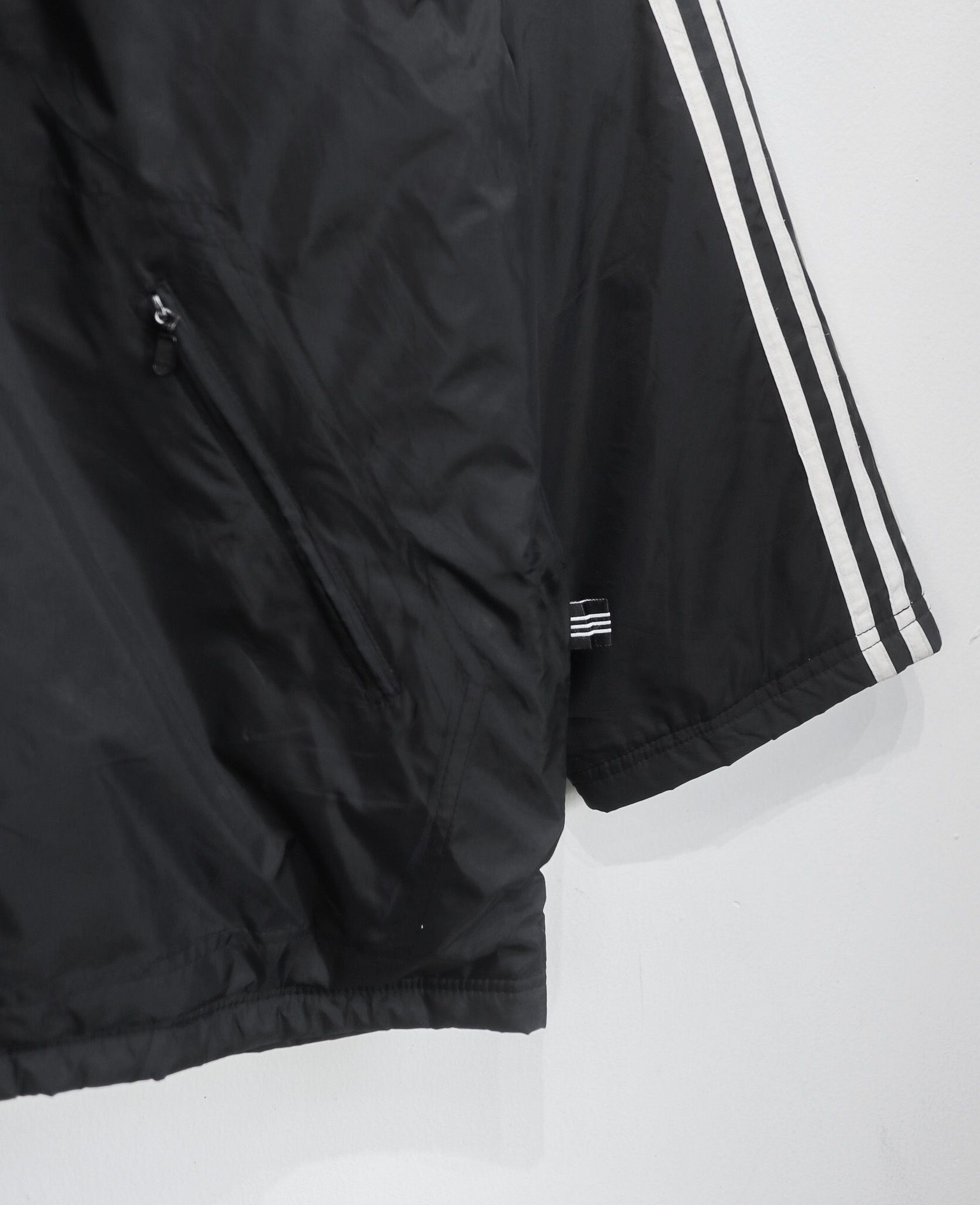 03.08.24 - VTG WINDBREAKER JACKET - ADIDAS 90s